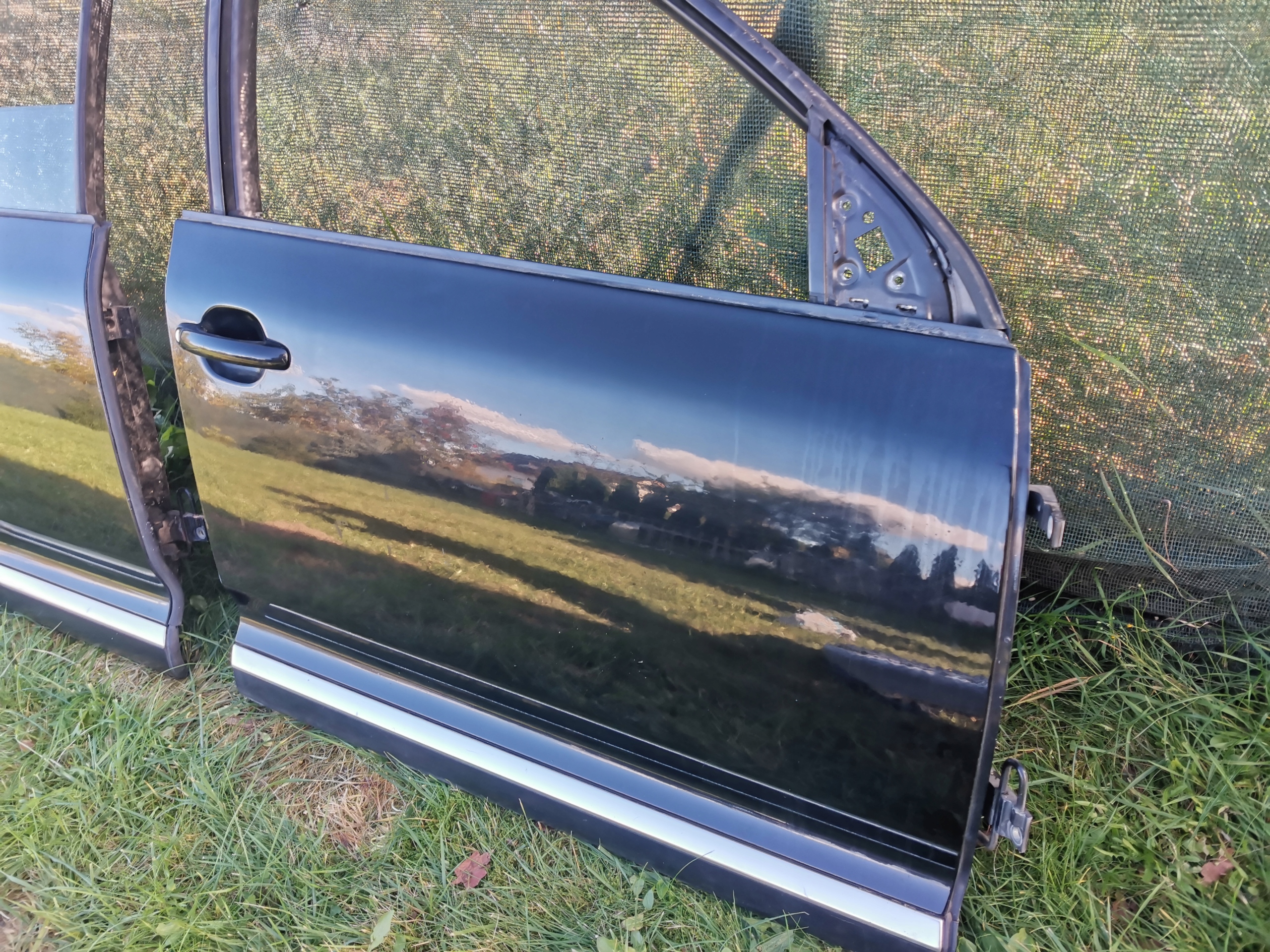 VW TOUAREGl Lc9z ДВЕРИ ПРАВЫЙ ПЕРЕД