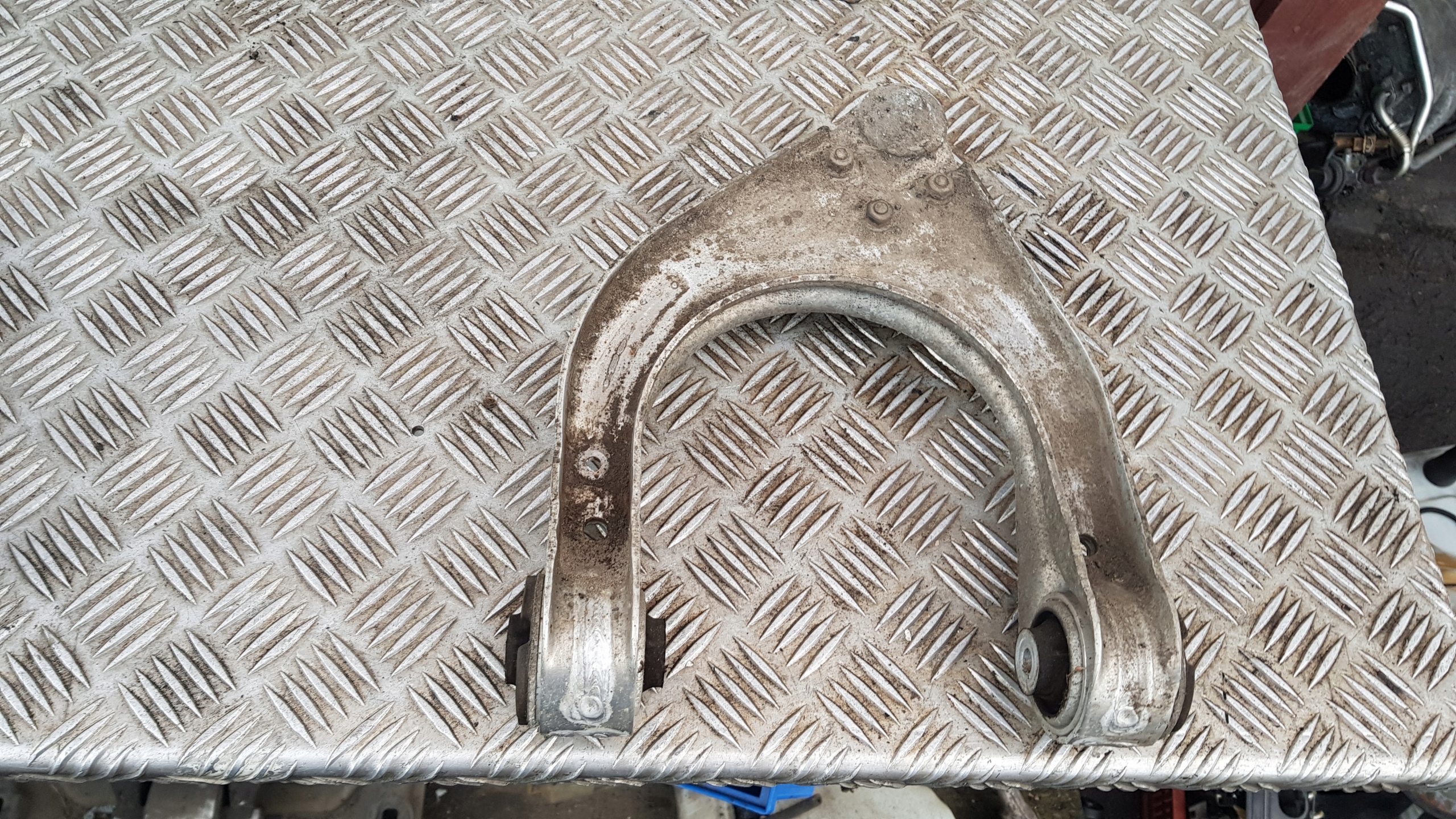 MERCEDES W211 arm left or right front 4MATIC upper