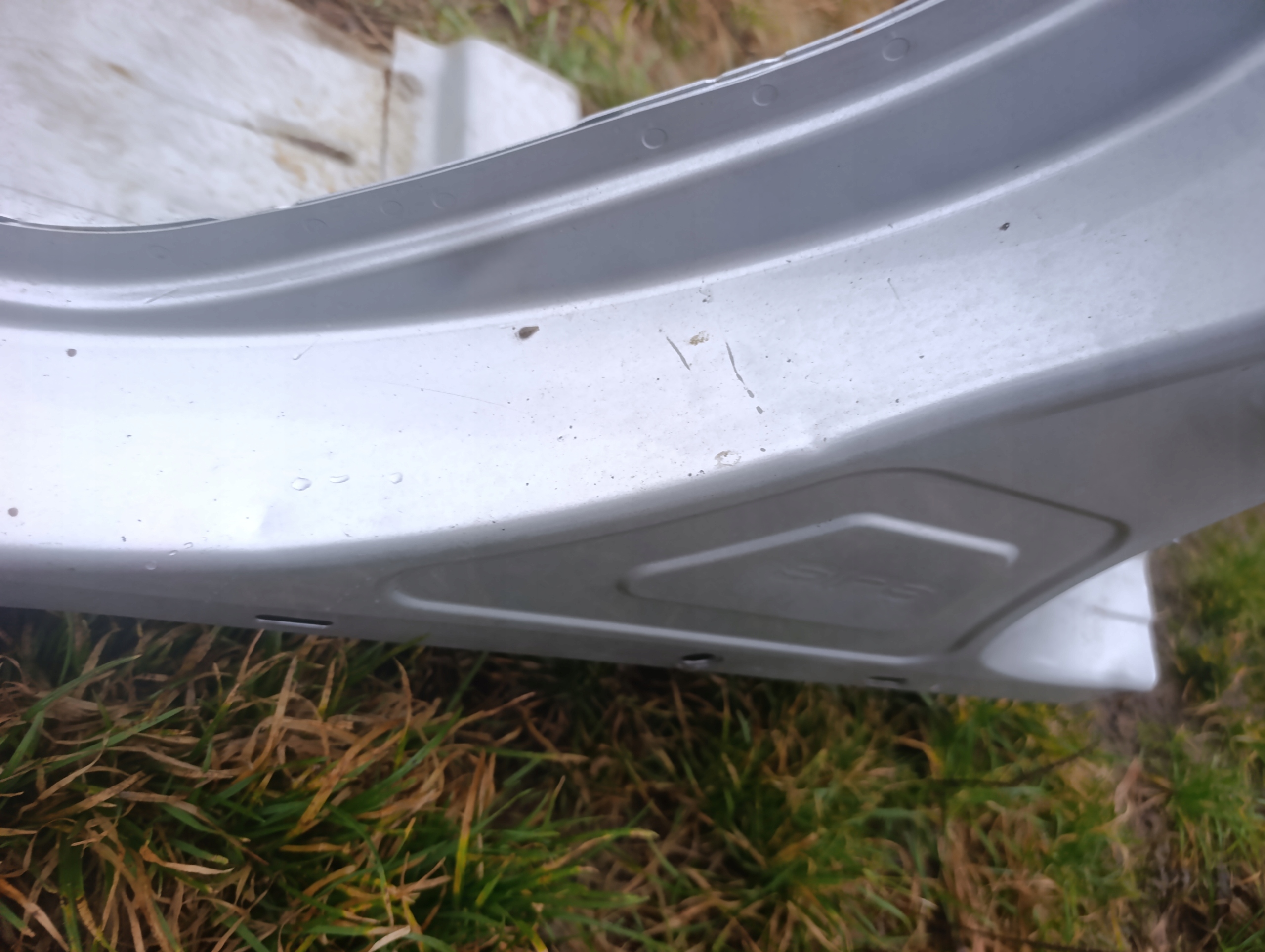 sloupek levý předek přední Volvo S60 II