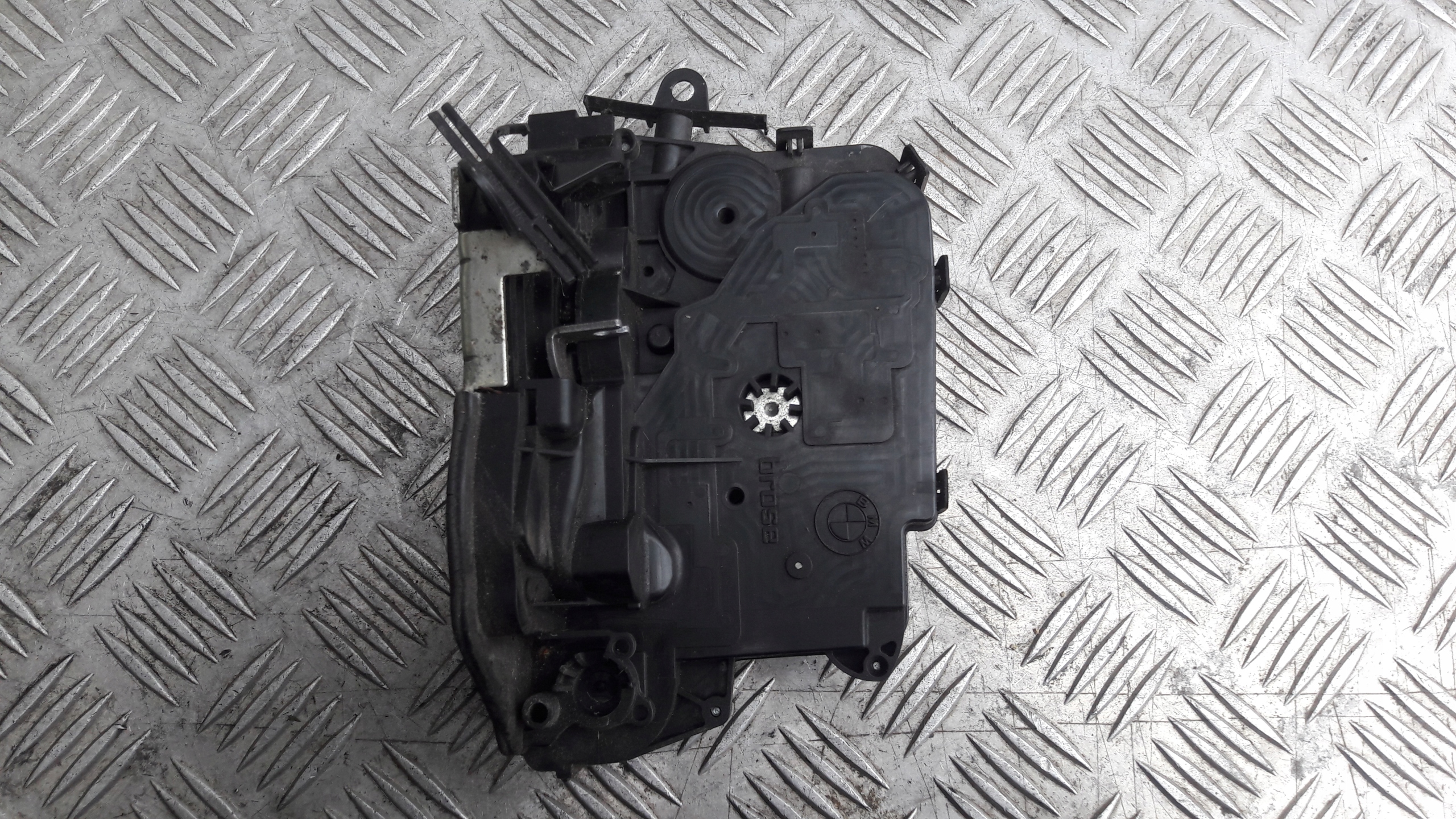 BMW 1 E87 lock right rear part 7229460