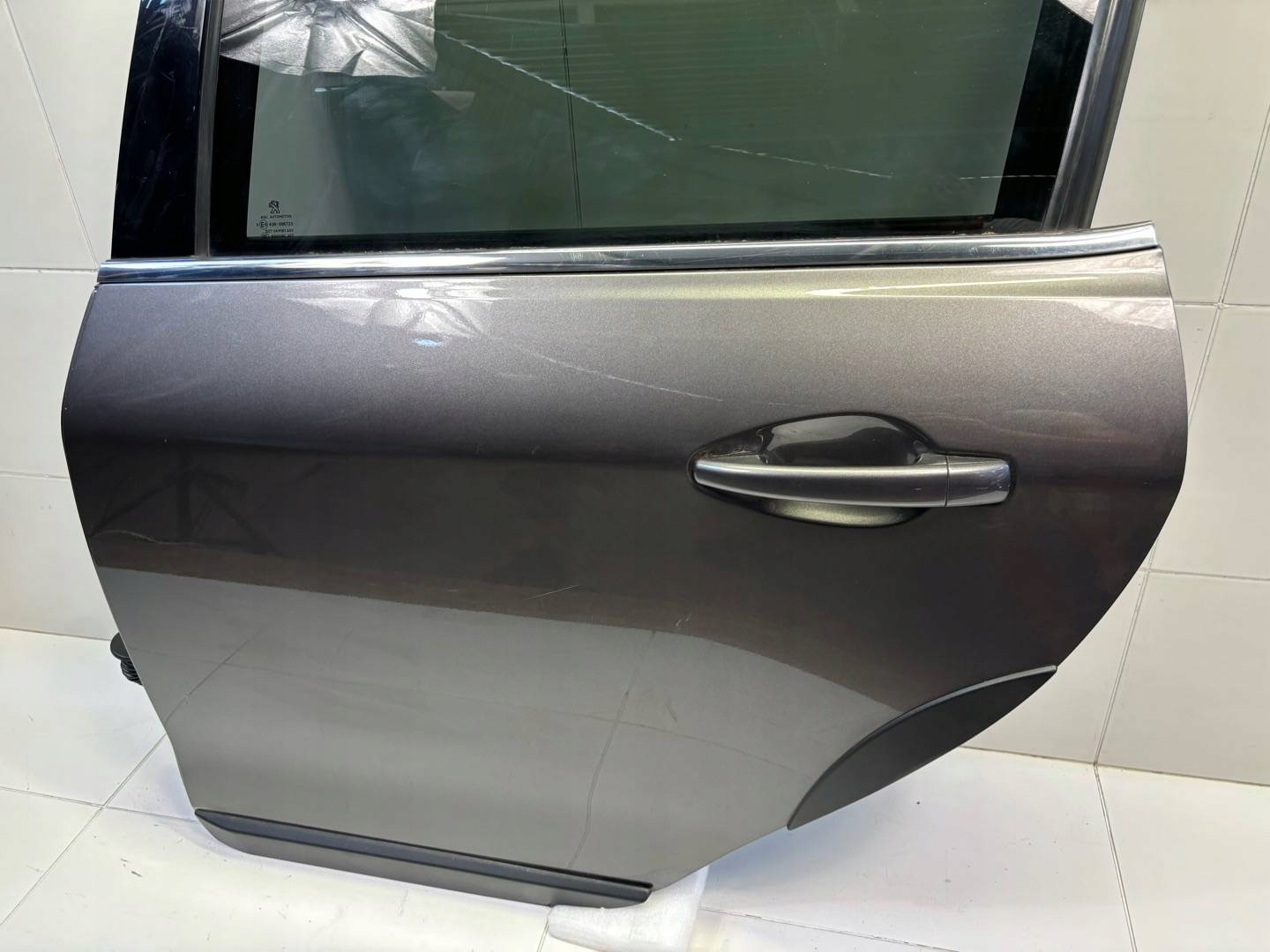 Tür heck links Seite Peugeot 2008 facelift 2018