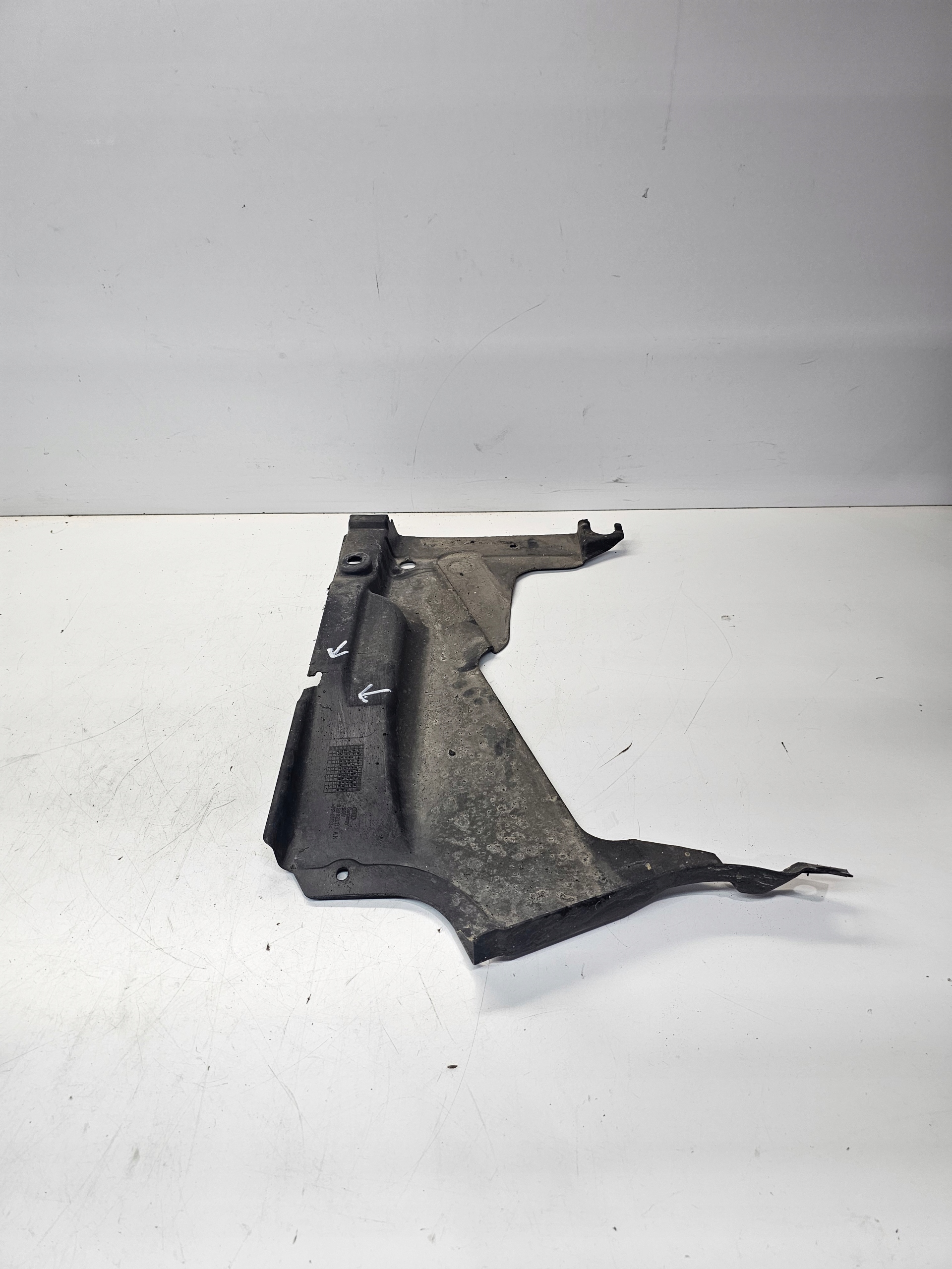 cover chassis left rear part AUDI A4 B6 B7 8E0825215AN