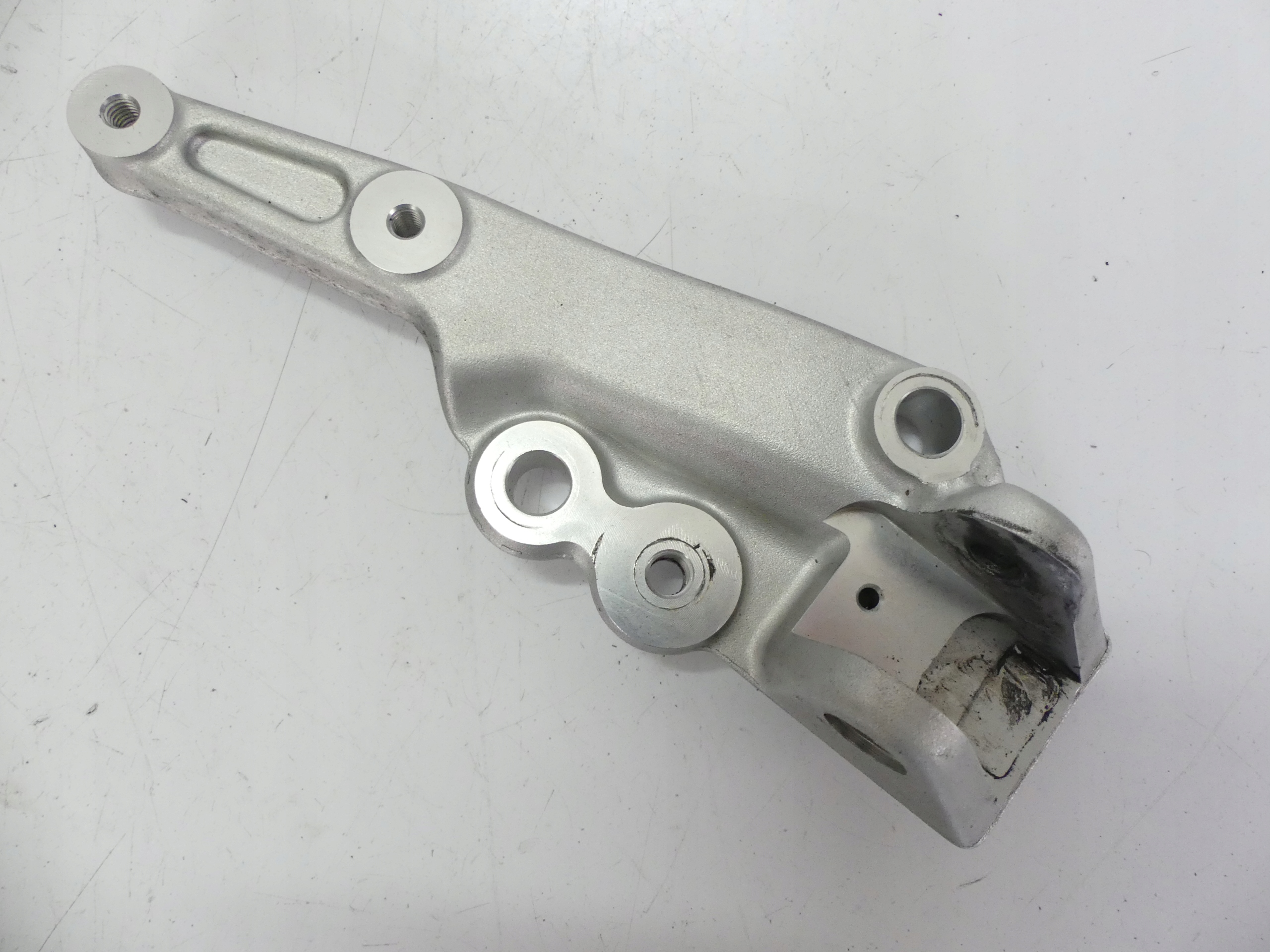 T2082418 - , КОМПЛЕКТ КРІПЛЕННЯ TRIUMPH TIGER 900 GT RALLY