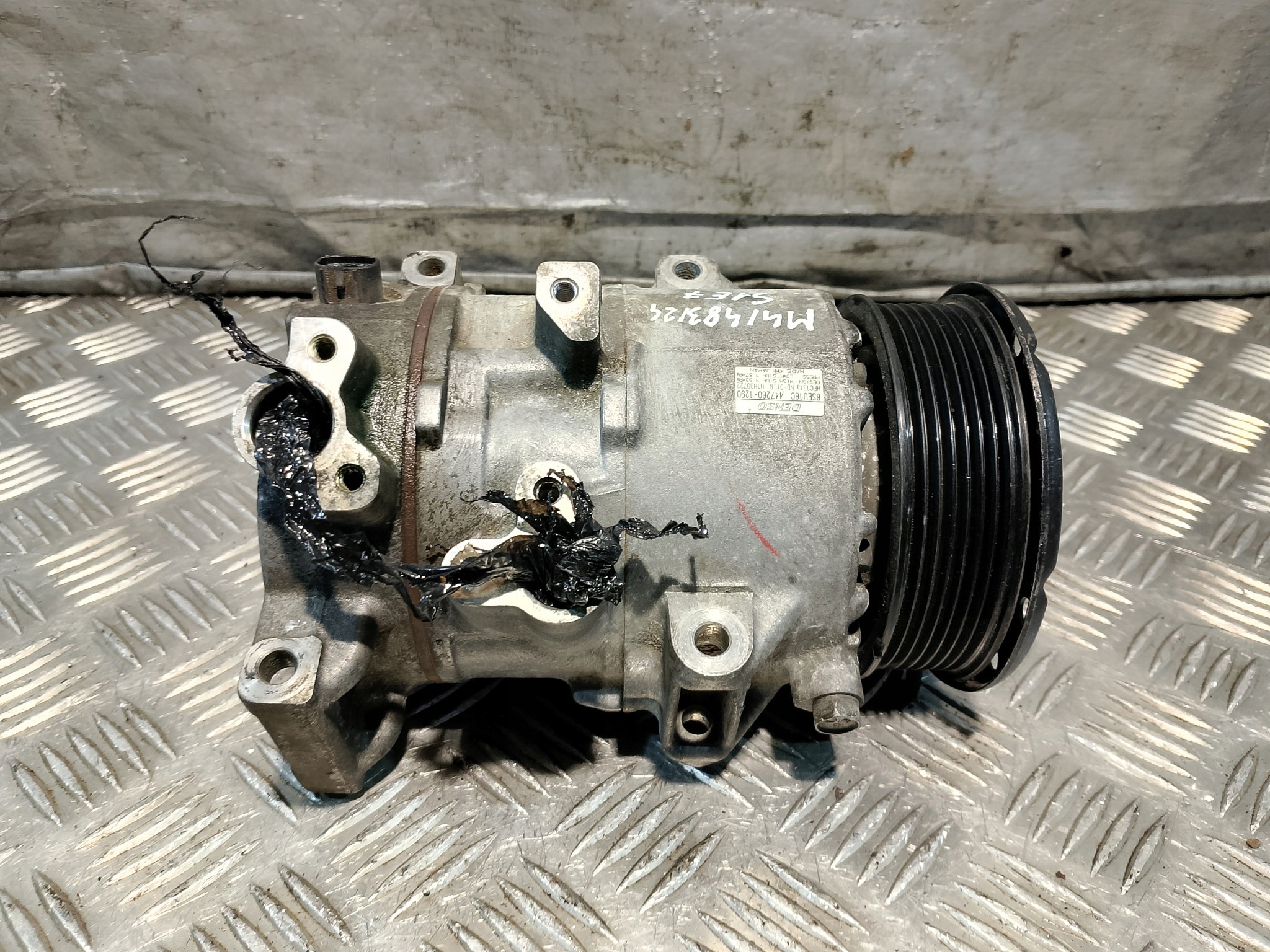 compressor compressor; of the air conditioning LEXUS IS II 220 D 2.2 D DENSO 447260-1290