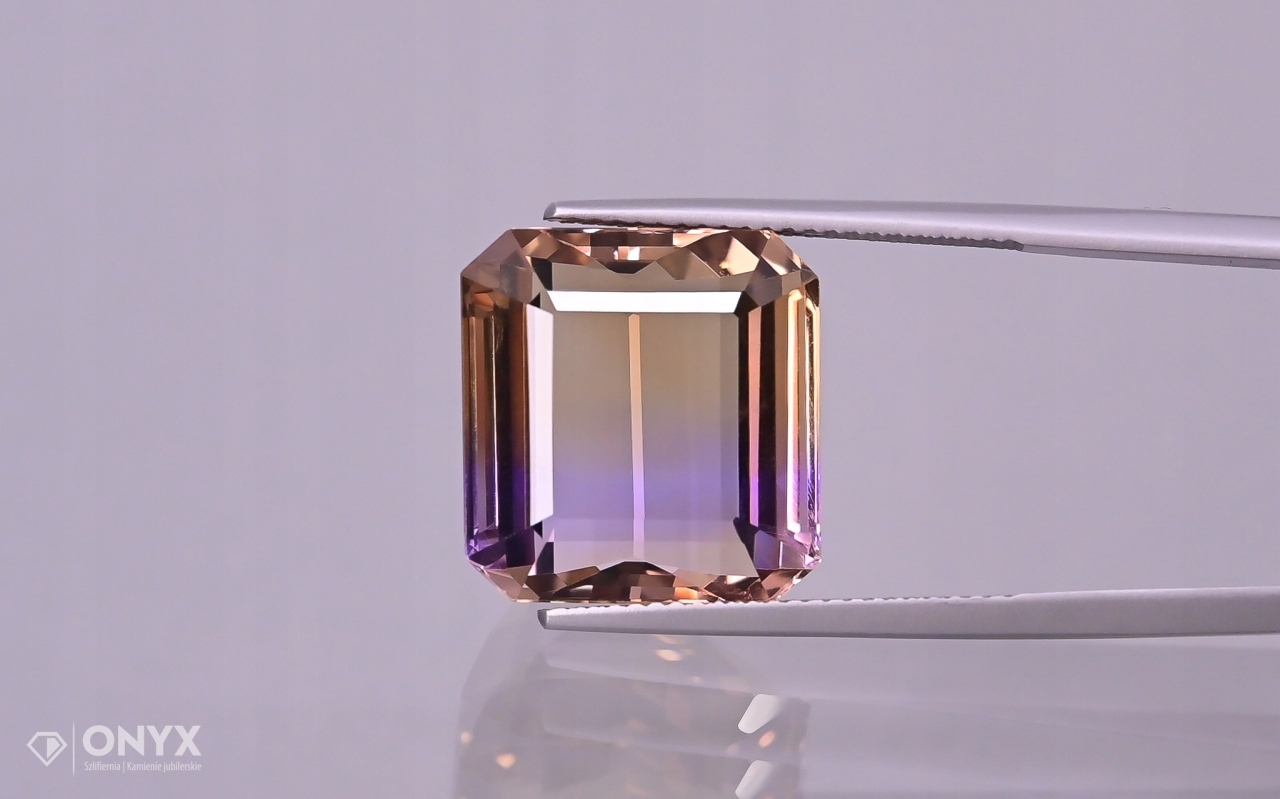 Ametryn fasetovaný oktagon 15x14,5 mm