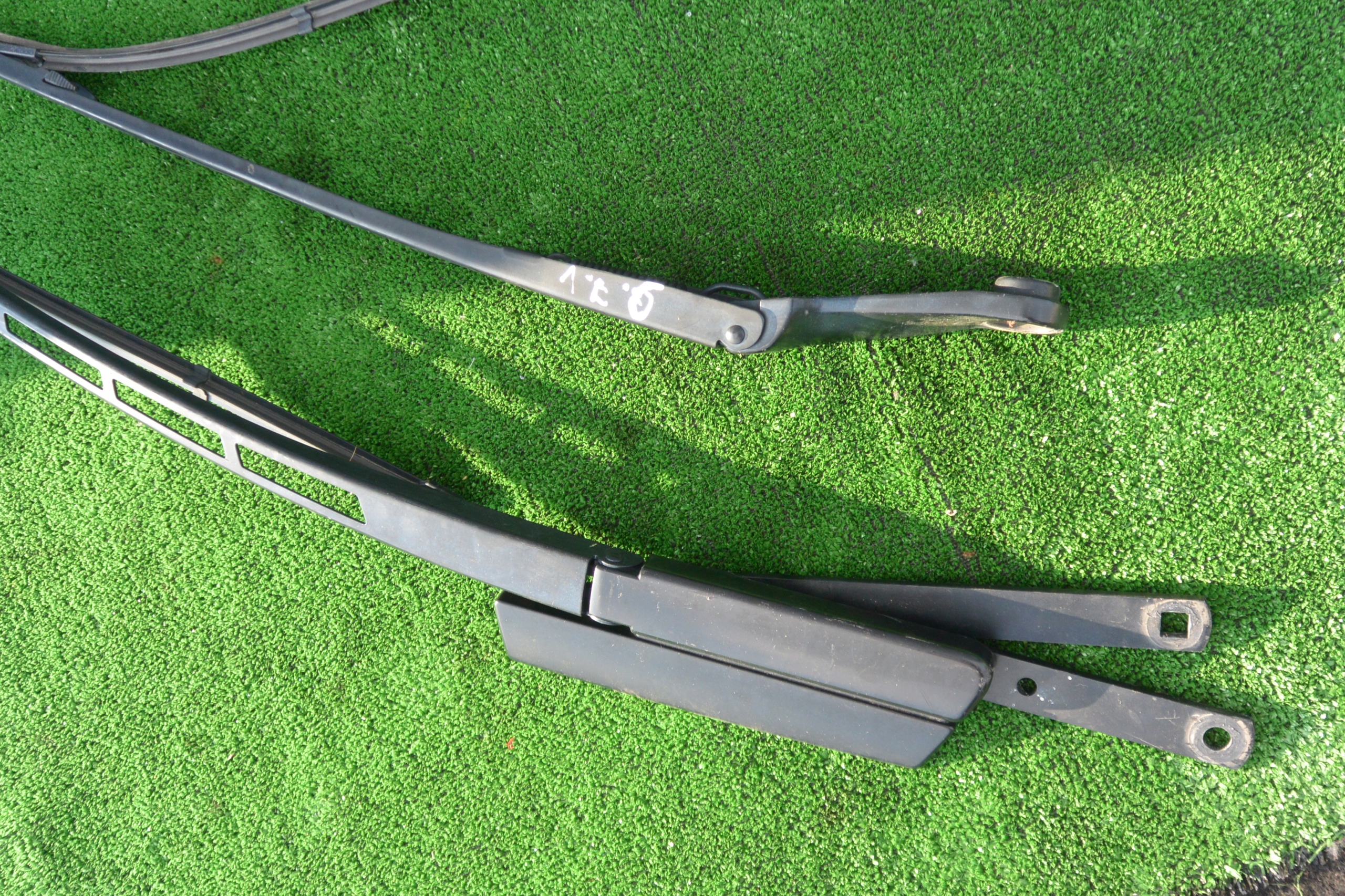 wiper arm right left KOMPLET AUDI Q7 4L EUROPA