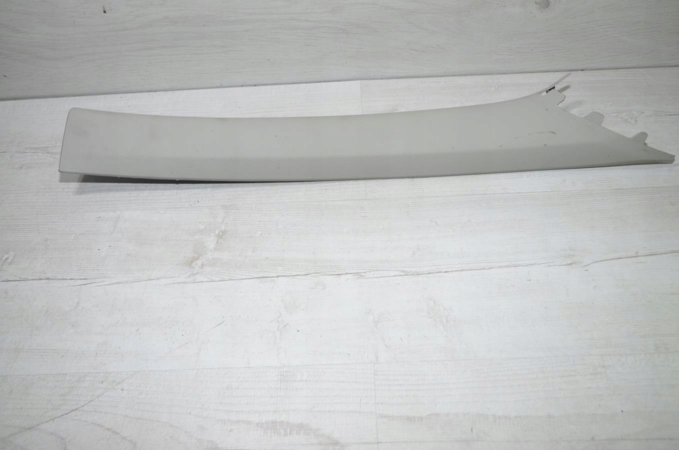 Blende Abdeckung slupka A rechts Dacia Duster II 18r