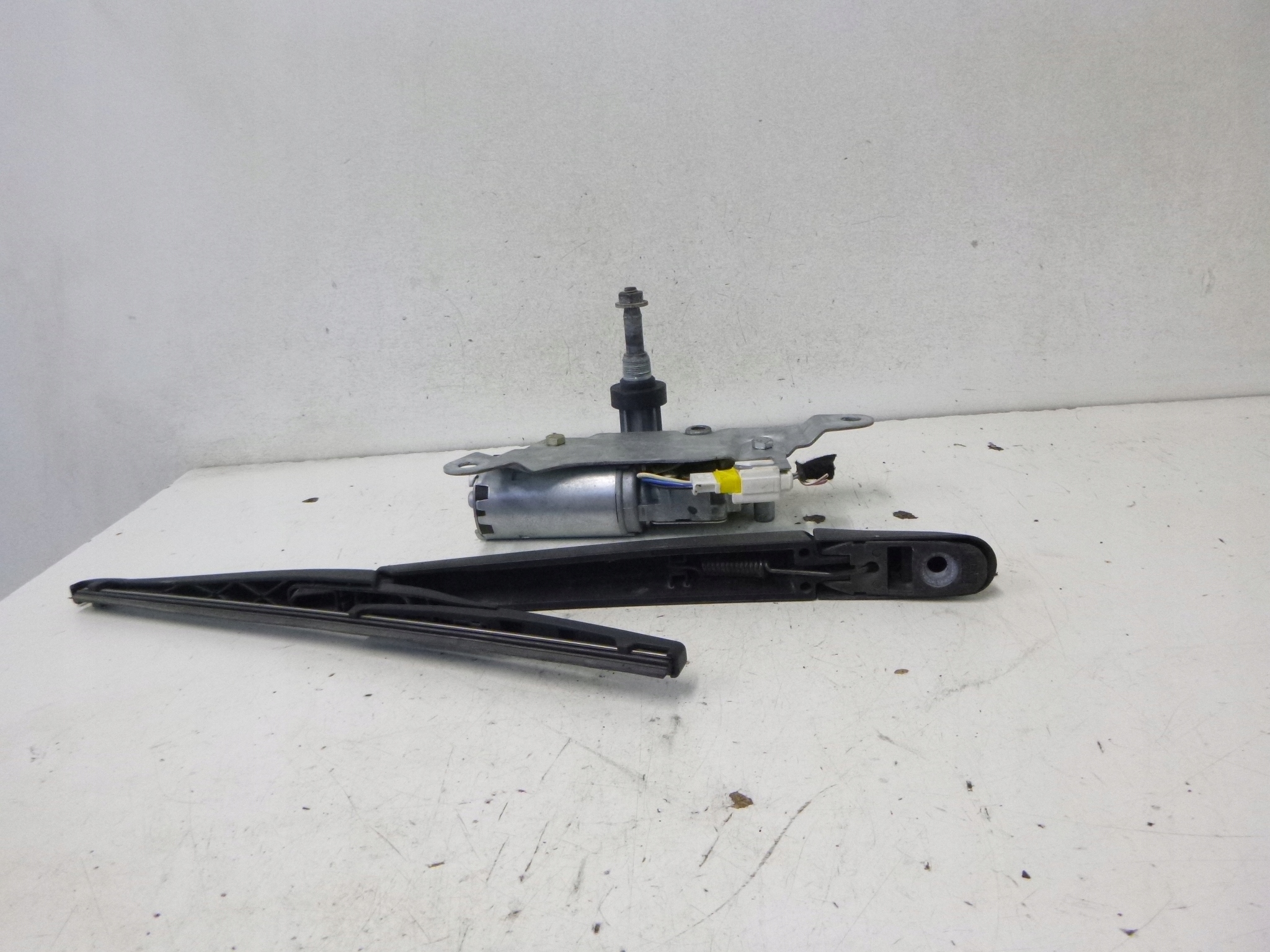 WISCHERGESTÄNGE + WISCHERARM HECK RENAULT CLIO II