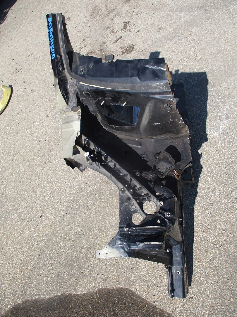 PODŁUŻNICA ĆWIARTKA PORSCHE PANAMERA PRAWA Producent części Inny