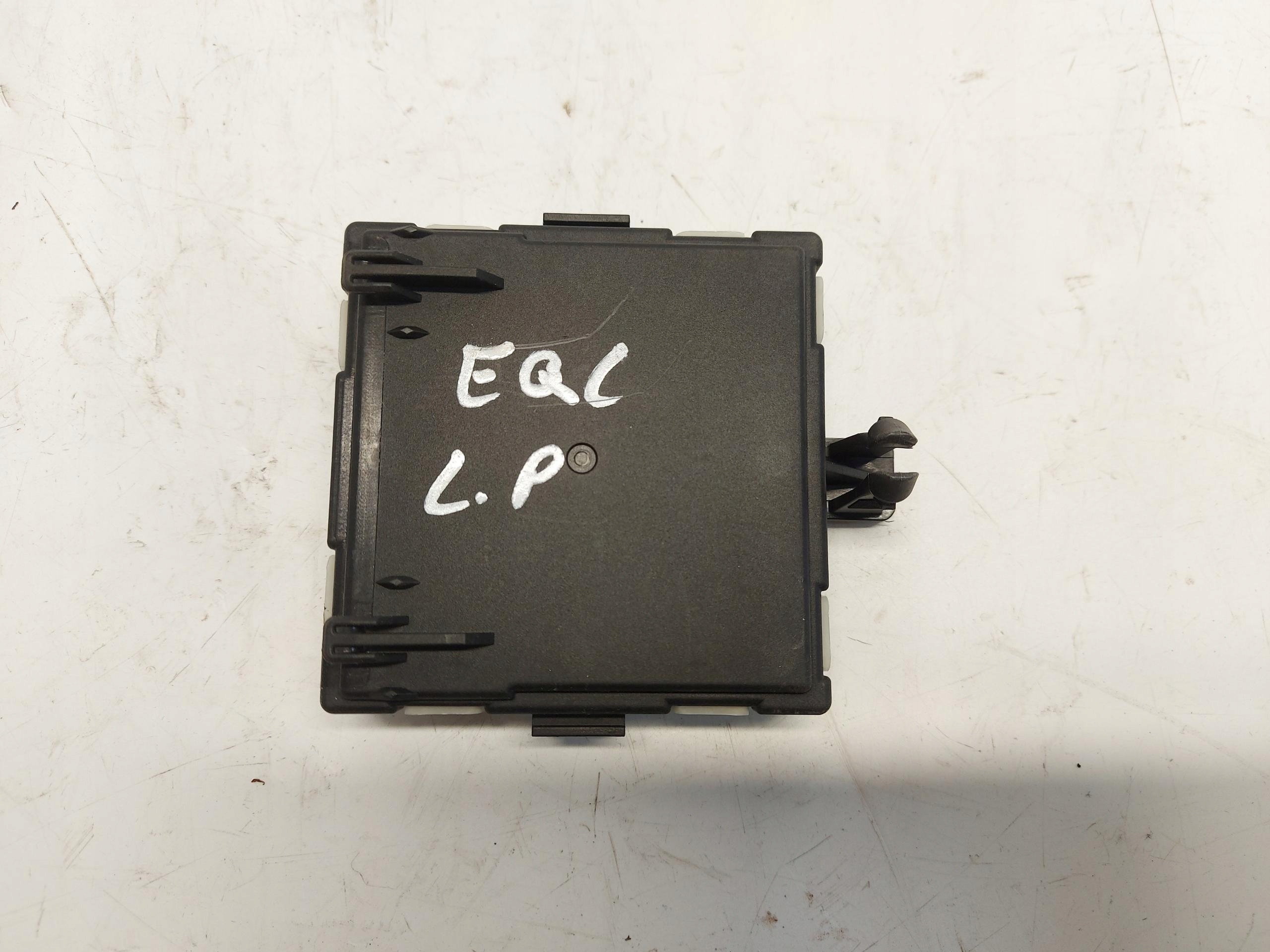 Mercedes EQC 400 W293 module control unit door A1679003811