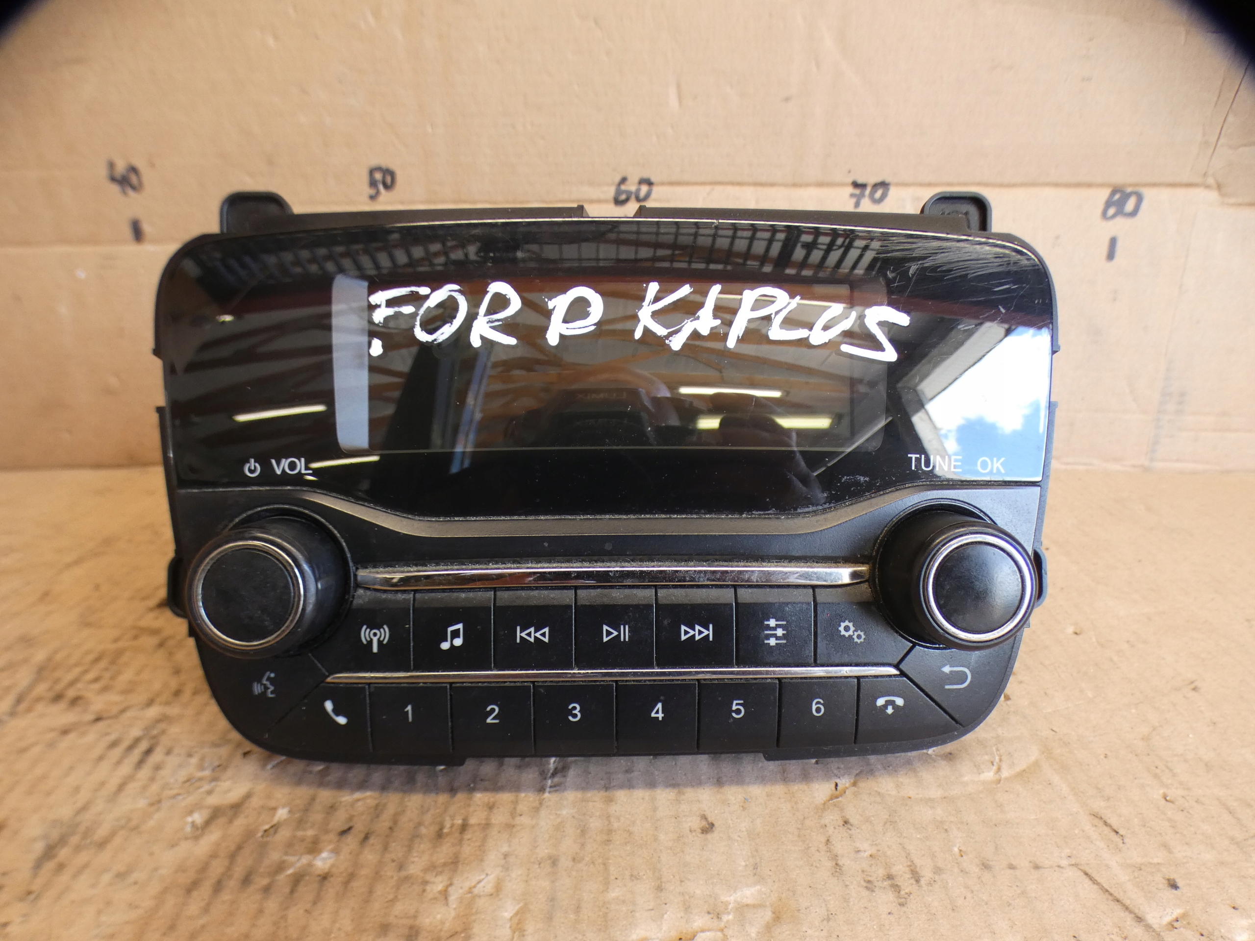 J7BT-18D815-HE Radio Ford K MK2