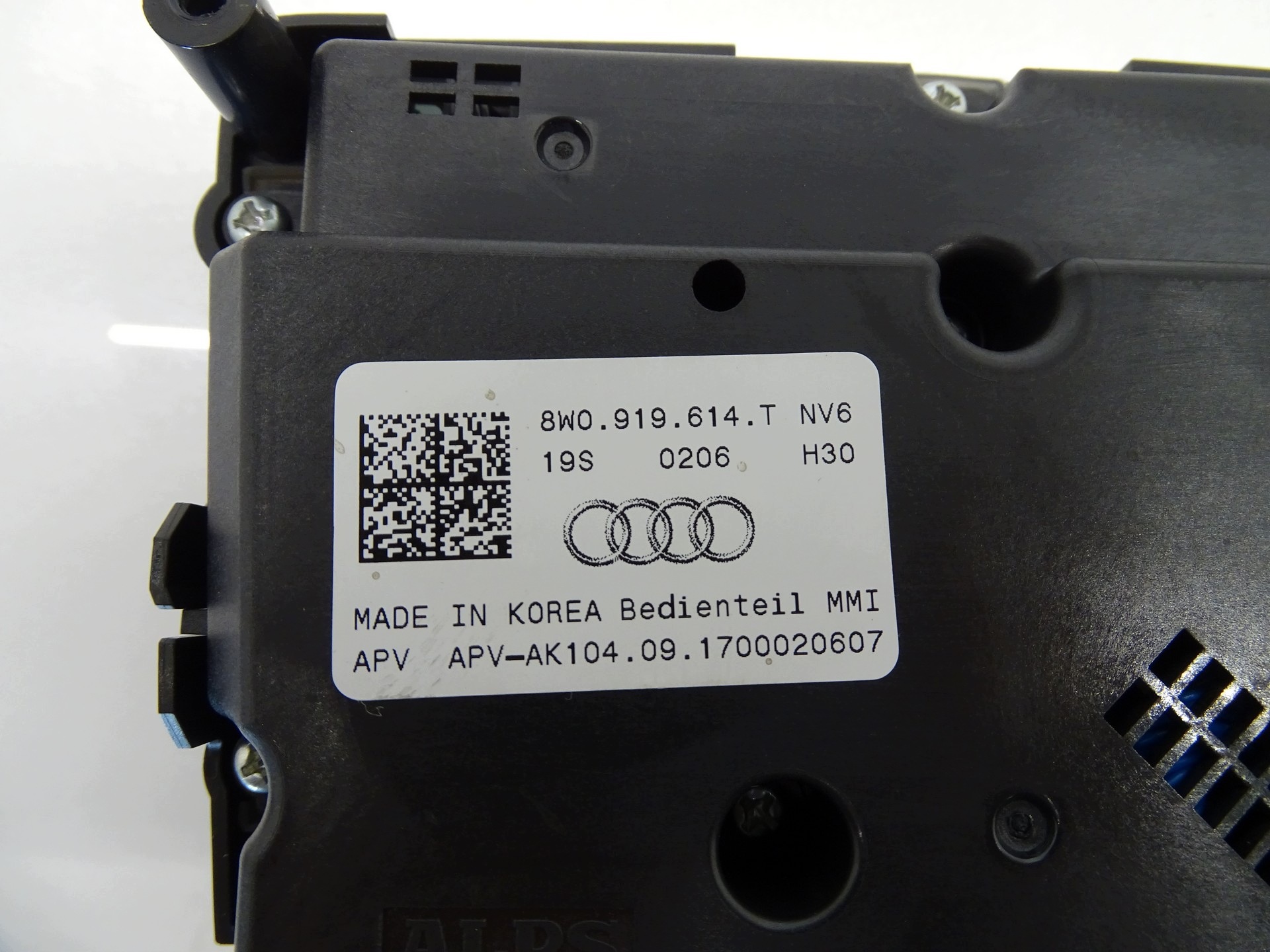 control panel MMI AUDI A4 B9 8W0919614T