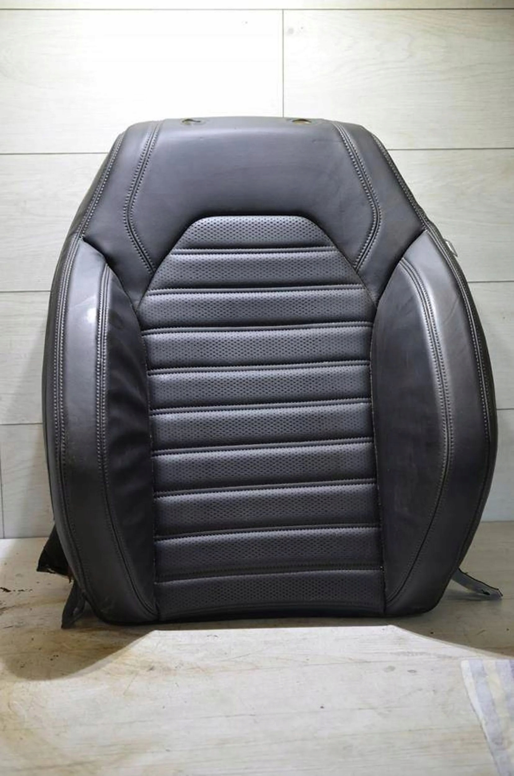 Alfa Romeo Giulia 2021 front side left seat oparcie