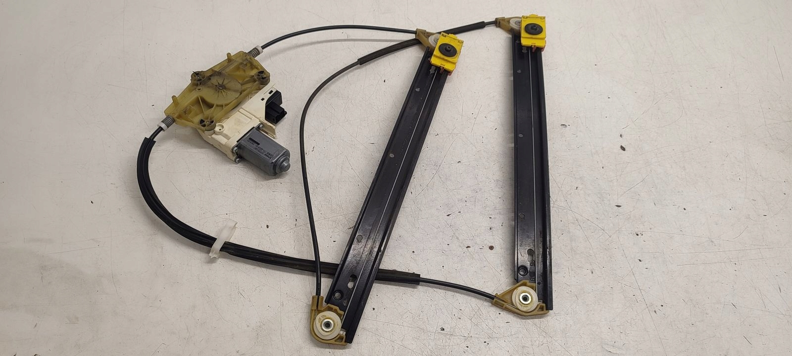 window regulator right front mechanism Audi A6 C6 3,0 TDI Allroad