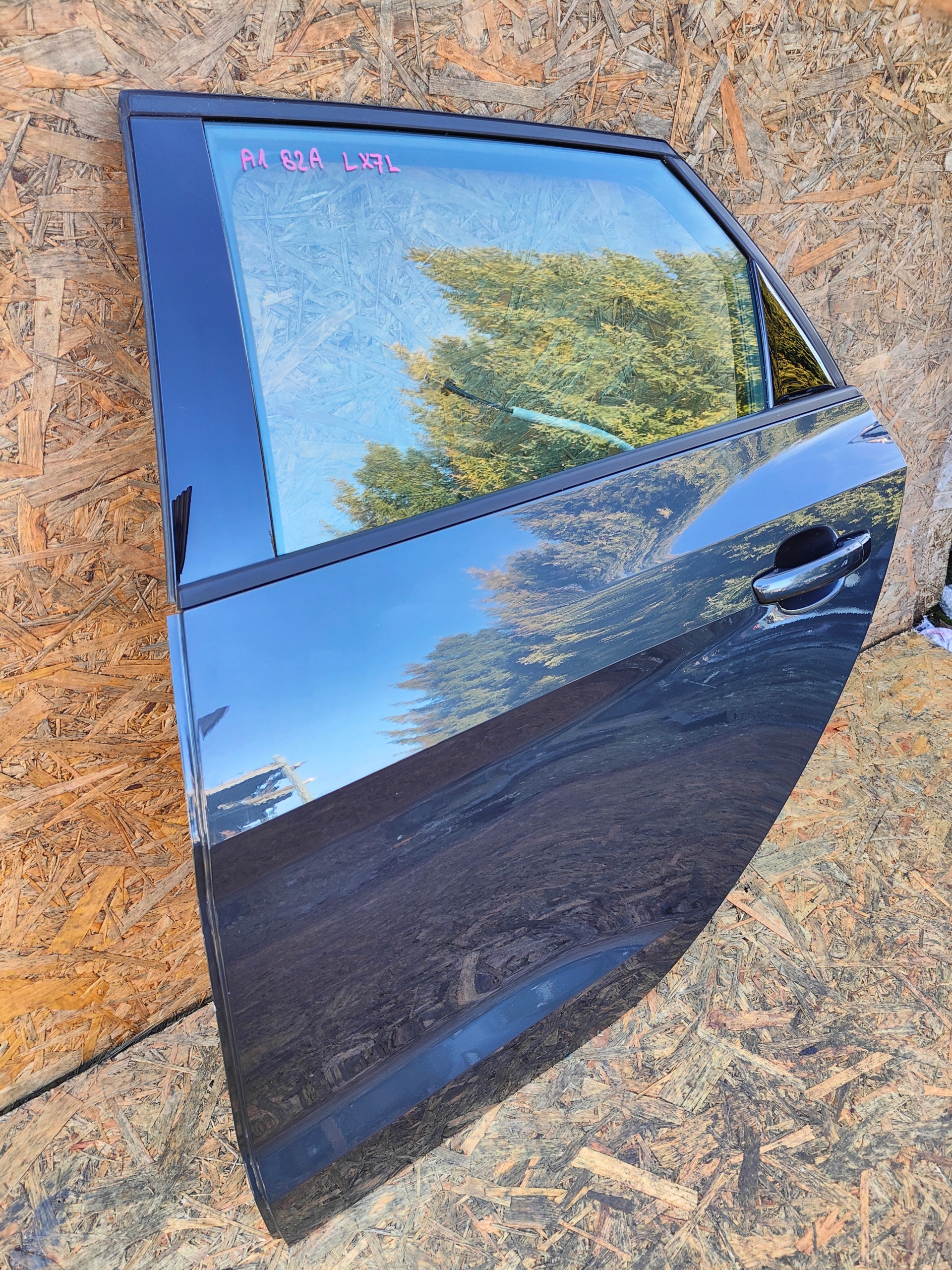 door complete left TYLNIE left rear part AUDI A1 82A LX7L 2018 R
