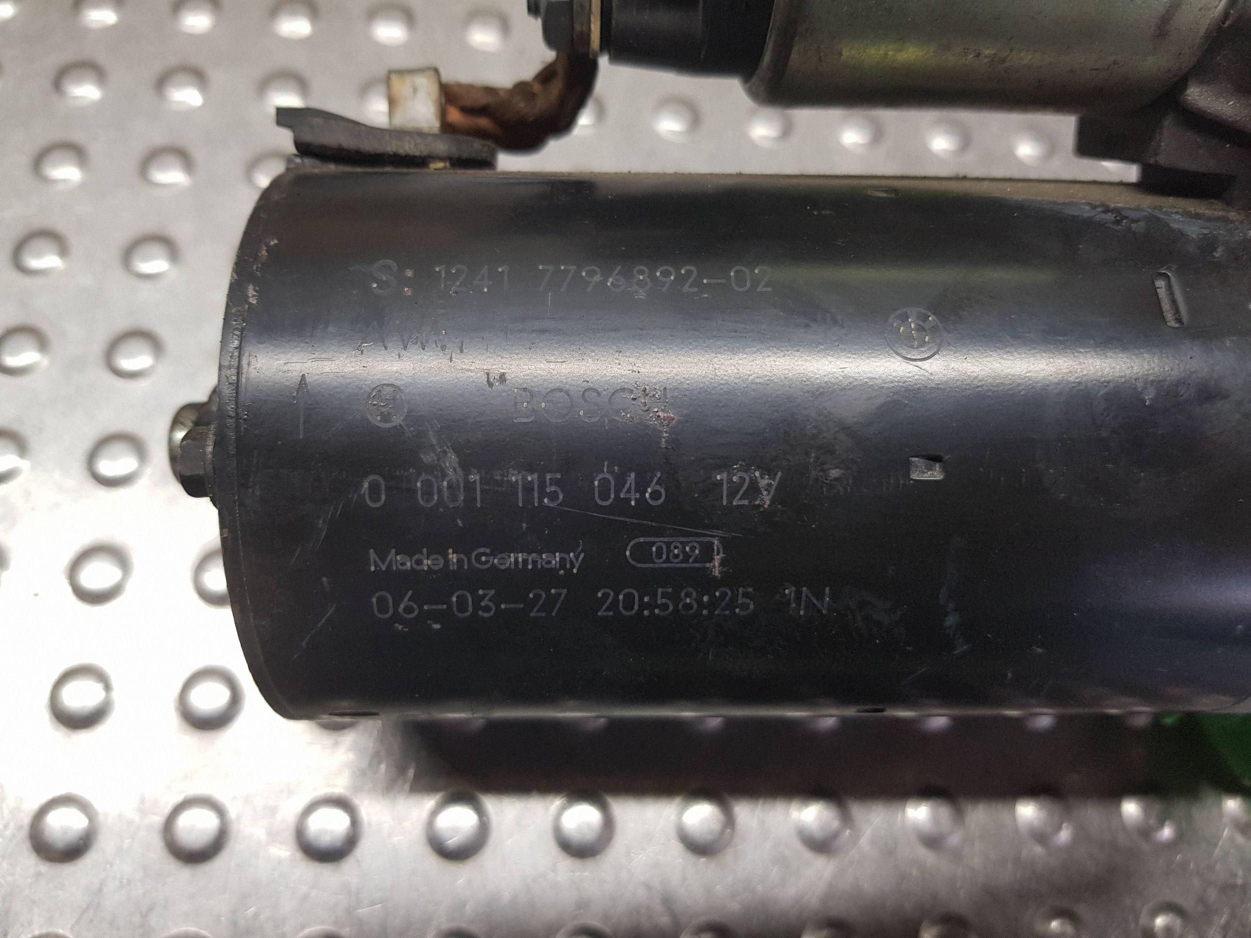 moteur du démarreur 7796892 BMW E83 E87 E90 E91 E92 E93 E60 E61 E65 E70 E71 M47 M57