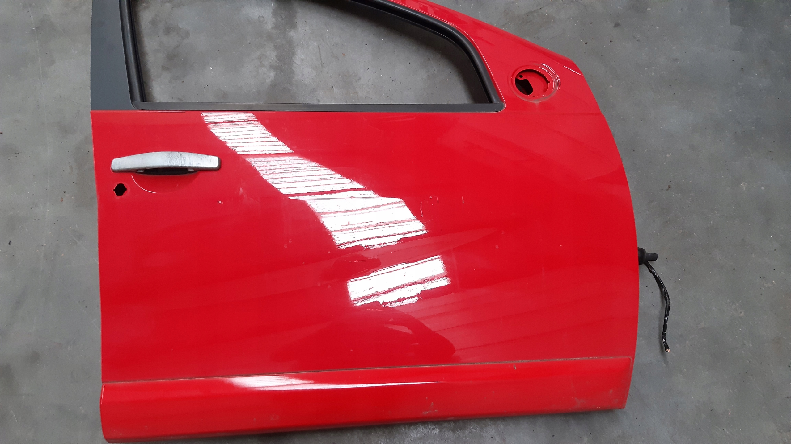 door right front OV21D Dacia Sandero