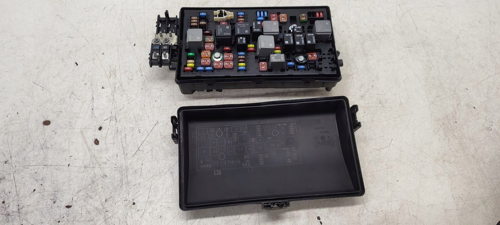 fuse box Opel Insignia A LIFT 2,0 CDTI
