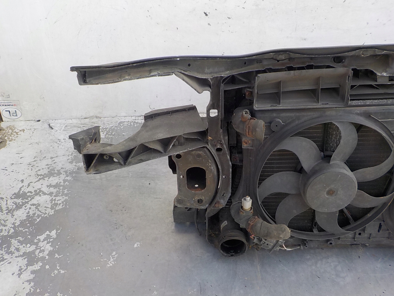 10 VOLKSWAGEN GOLFV 5 plus TDI support panel for radiators sider radiator