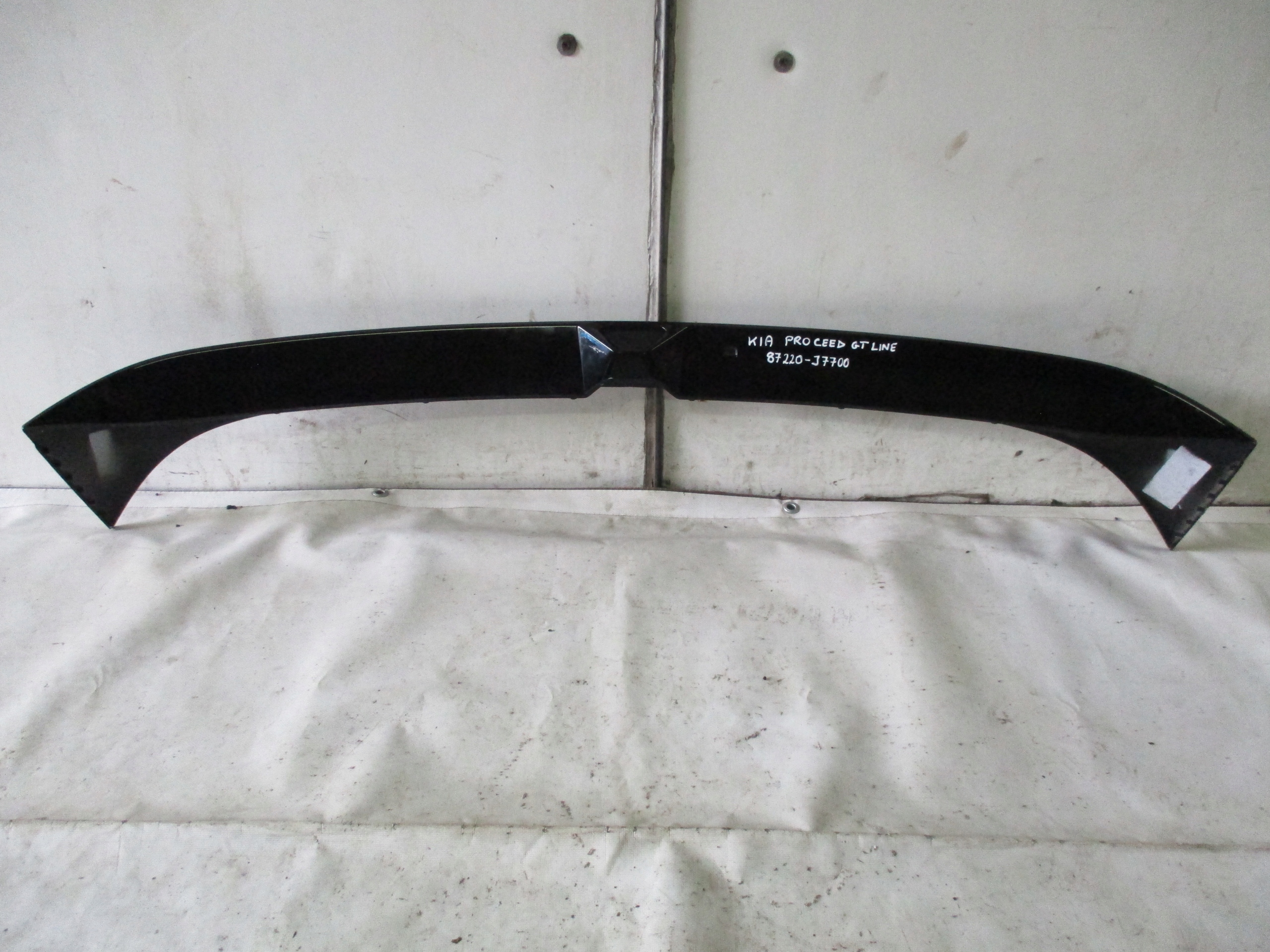 Spoiler bonnet Kia Pro Ceed GT- Line 87220-J7700