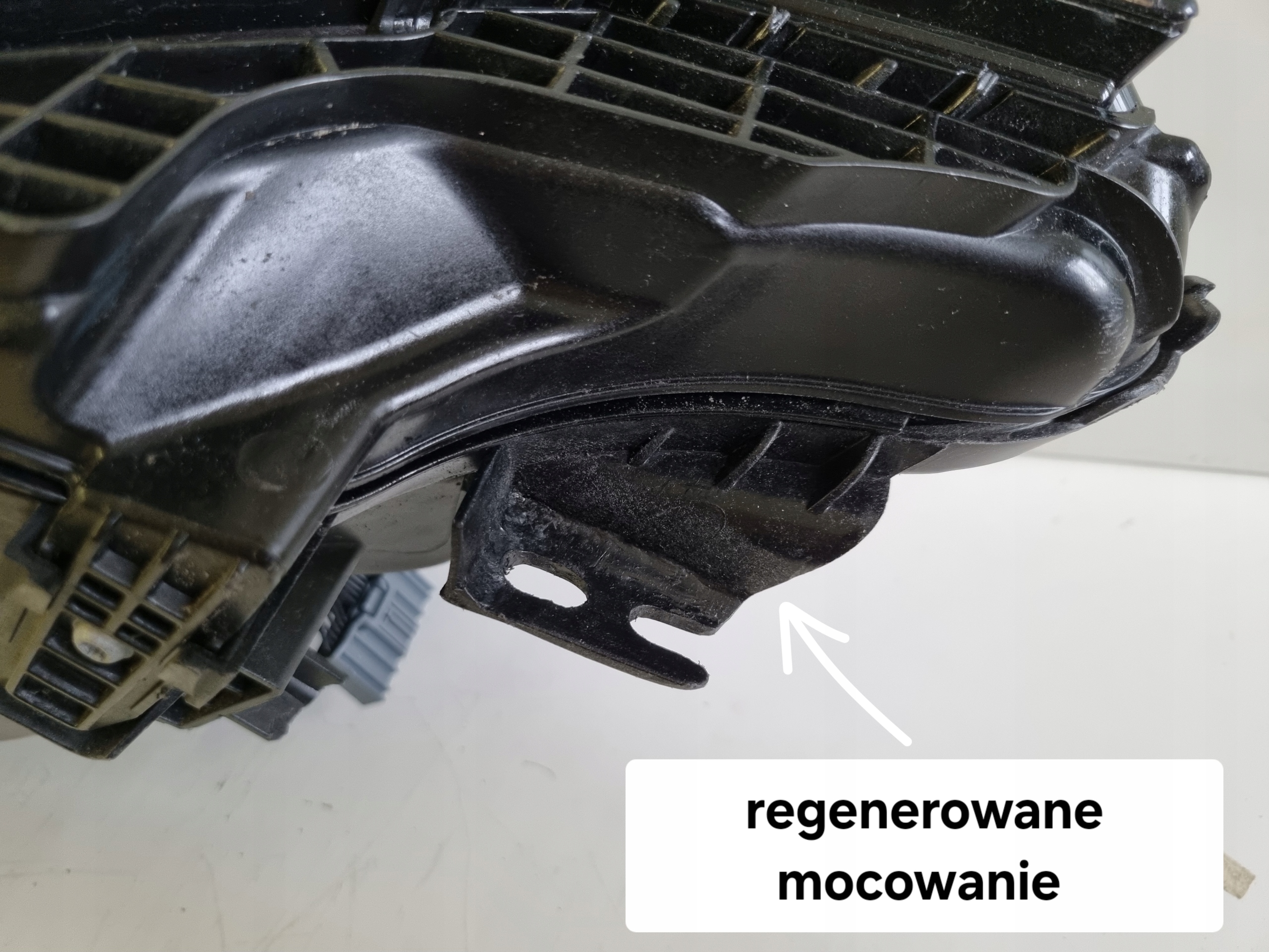 LAMPA PRAWY PRZÓD PRZEDNIA VOLVO POLESTAR 2 II FULL LED P31698077 Numer katalogowy oryginału 31698077