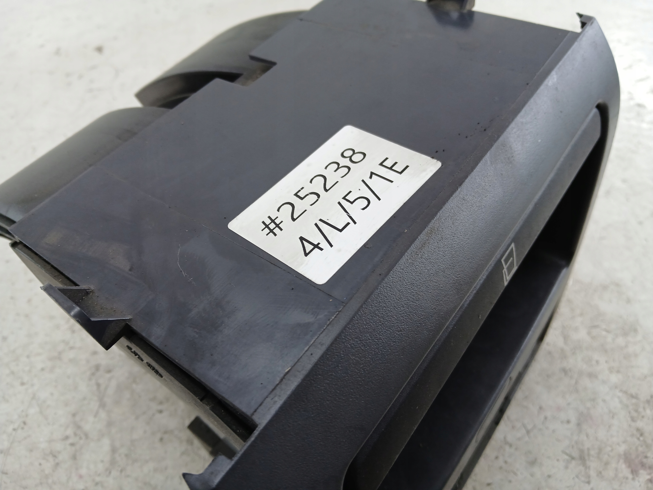 MERCEDES VITO W638 bracket for KUBEK passenger compartment for KASETY