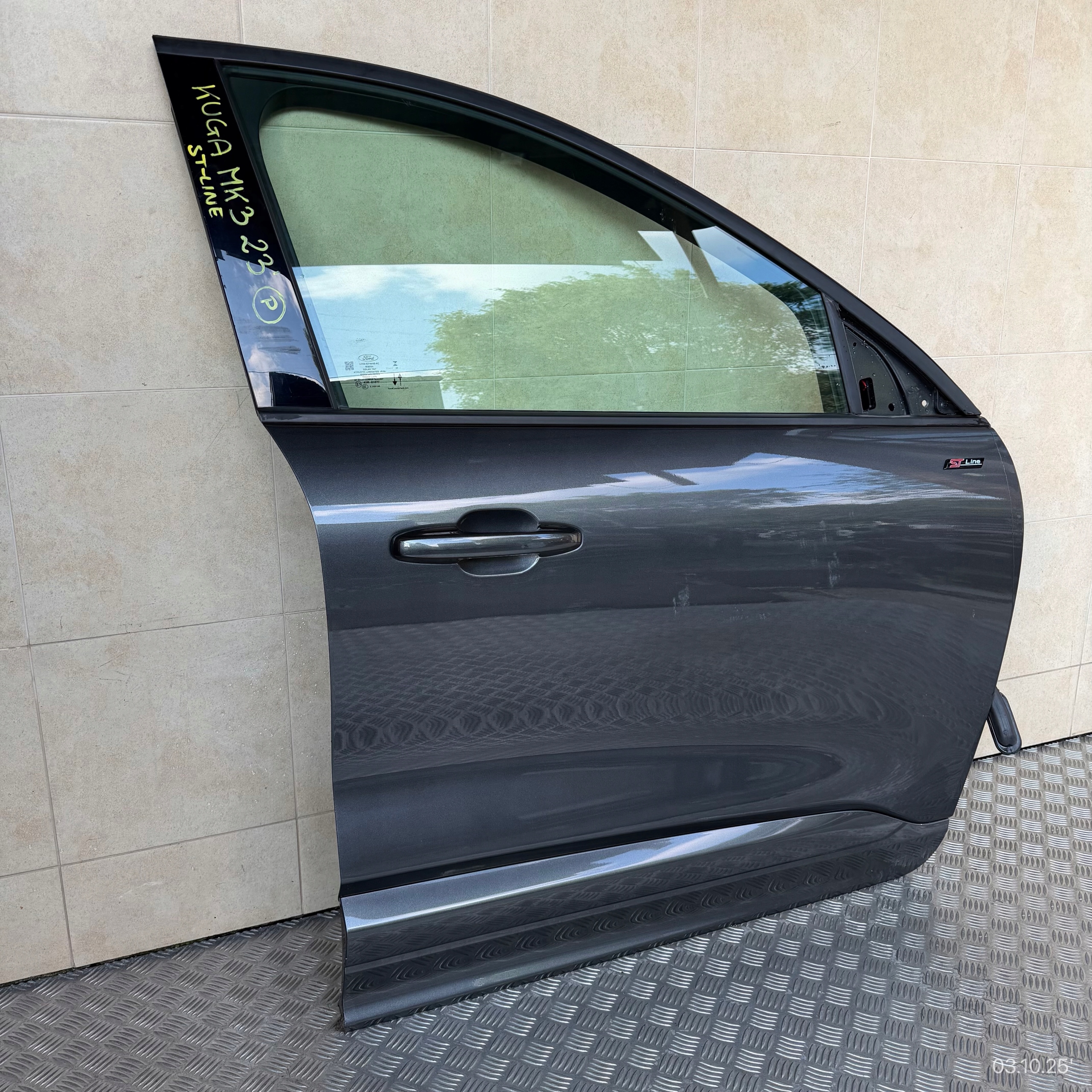 door complete front right FORD KUGA III MK3 ST-LINE 2023 ROK
