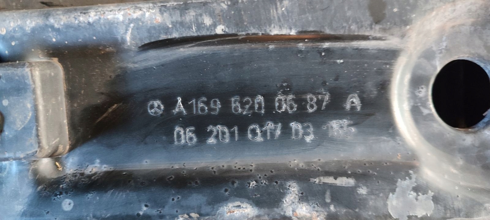axle beam subframe front front Mercedes W245