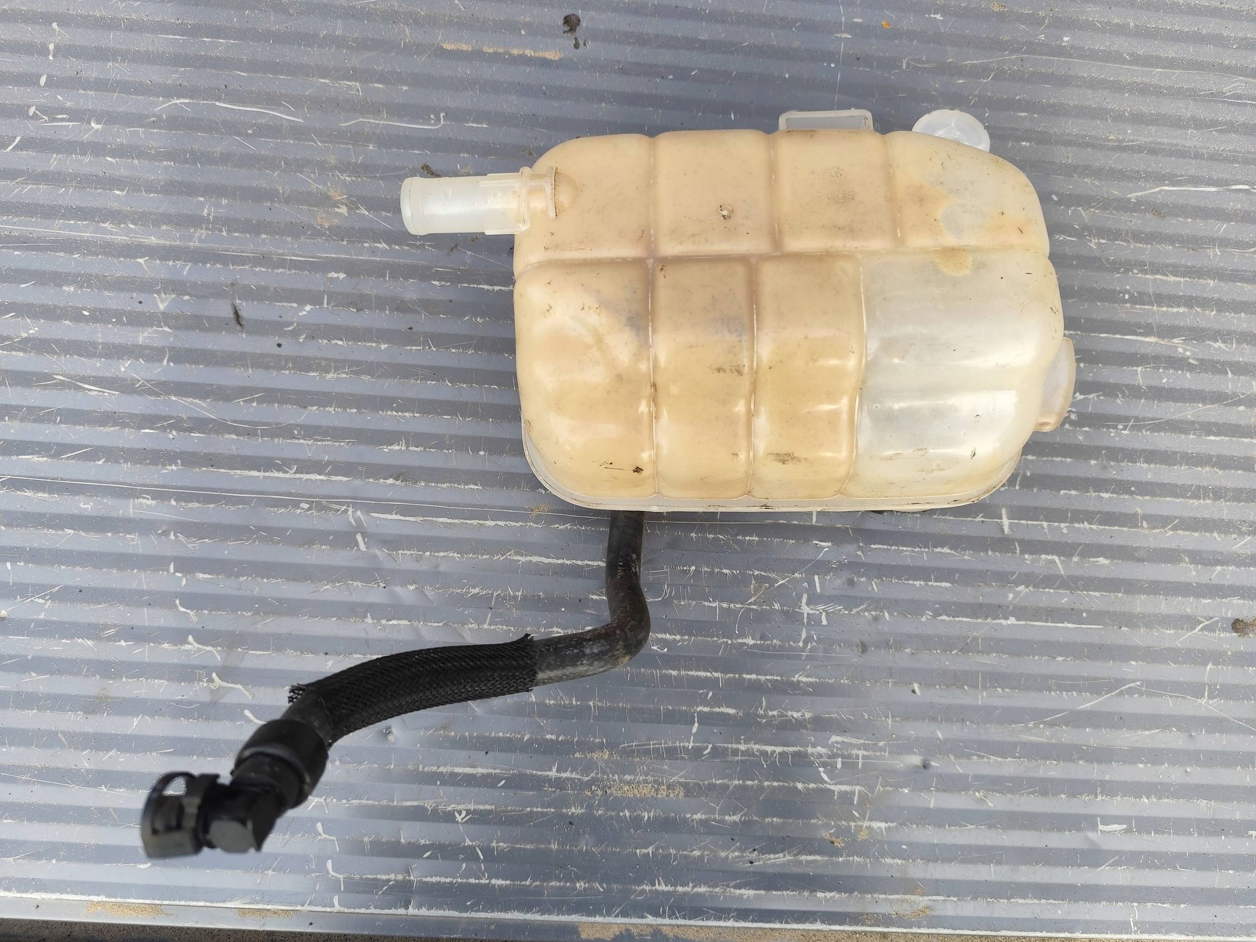 OPEL MOKKA water tank
