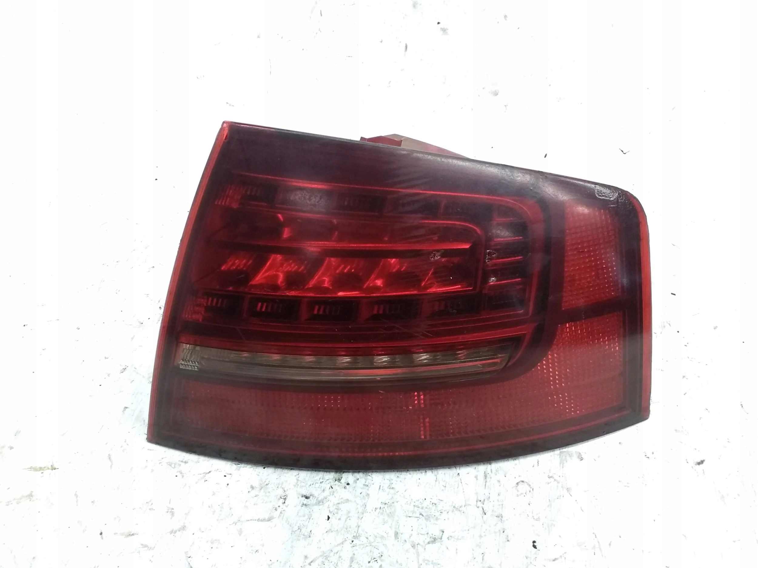 Audi A8 S8 D3 4E 2008 правый фонарь