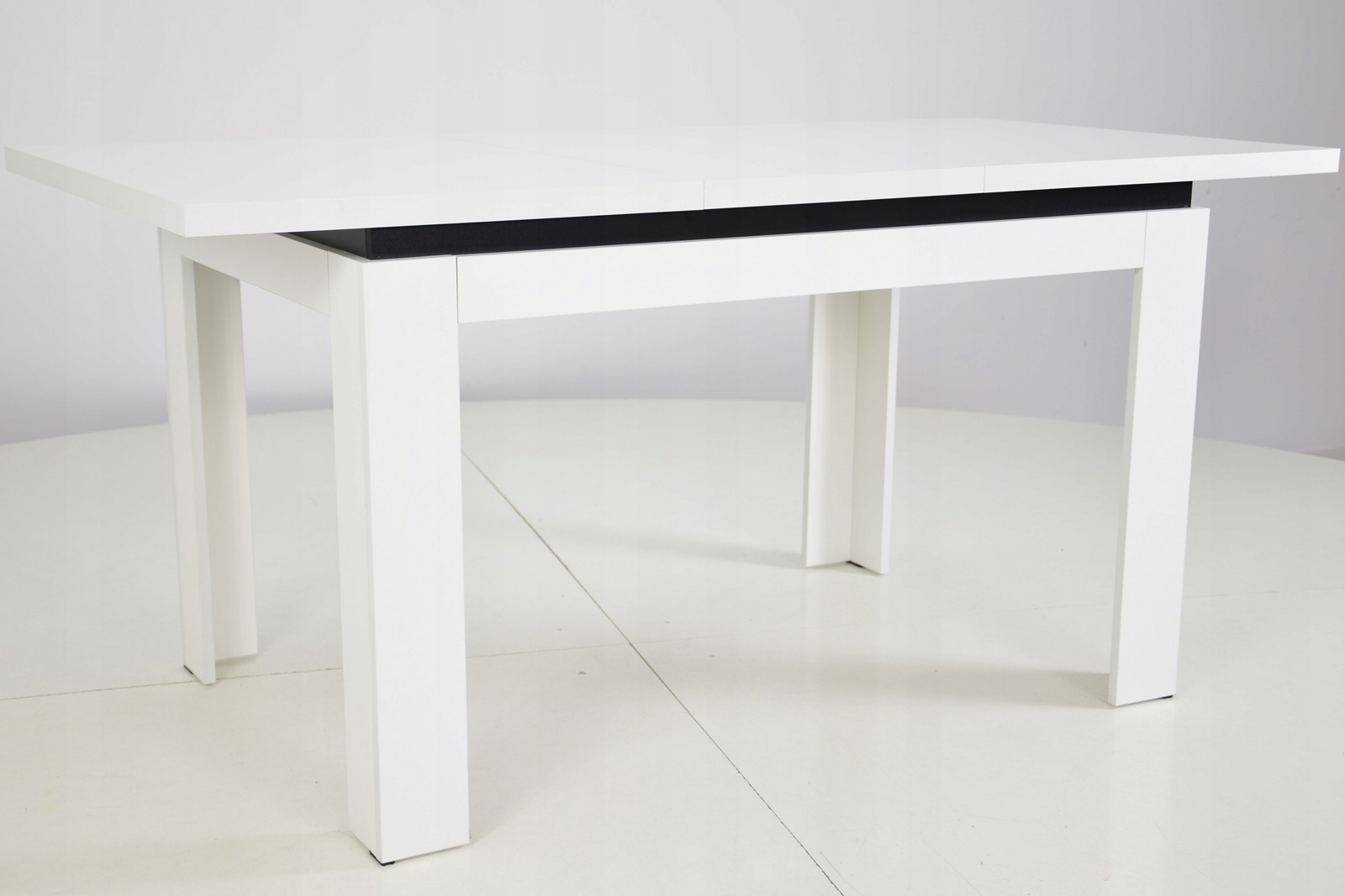 4 SKANDYNAWSKIE krzesła KRZYŻAK i Rozkładany STÓŁ Długość stołu 120 cm