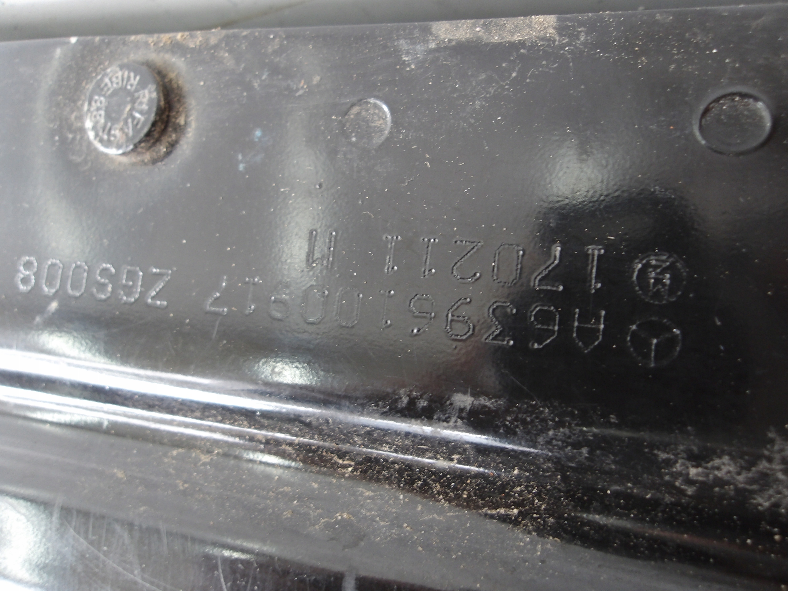 MERCEDES VITO W639 03- Console Sièges A6396100917