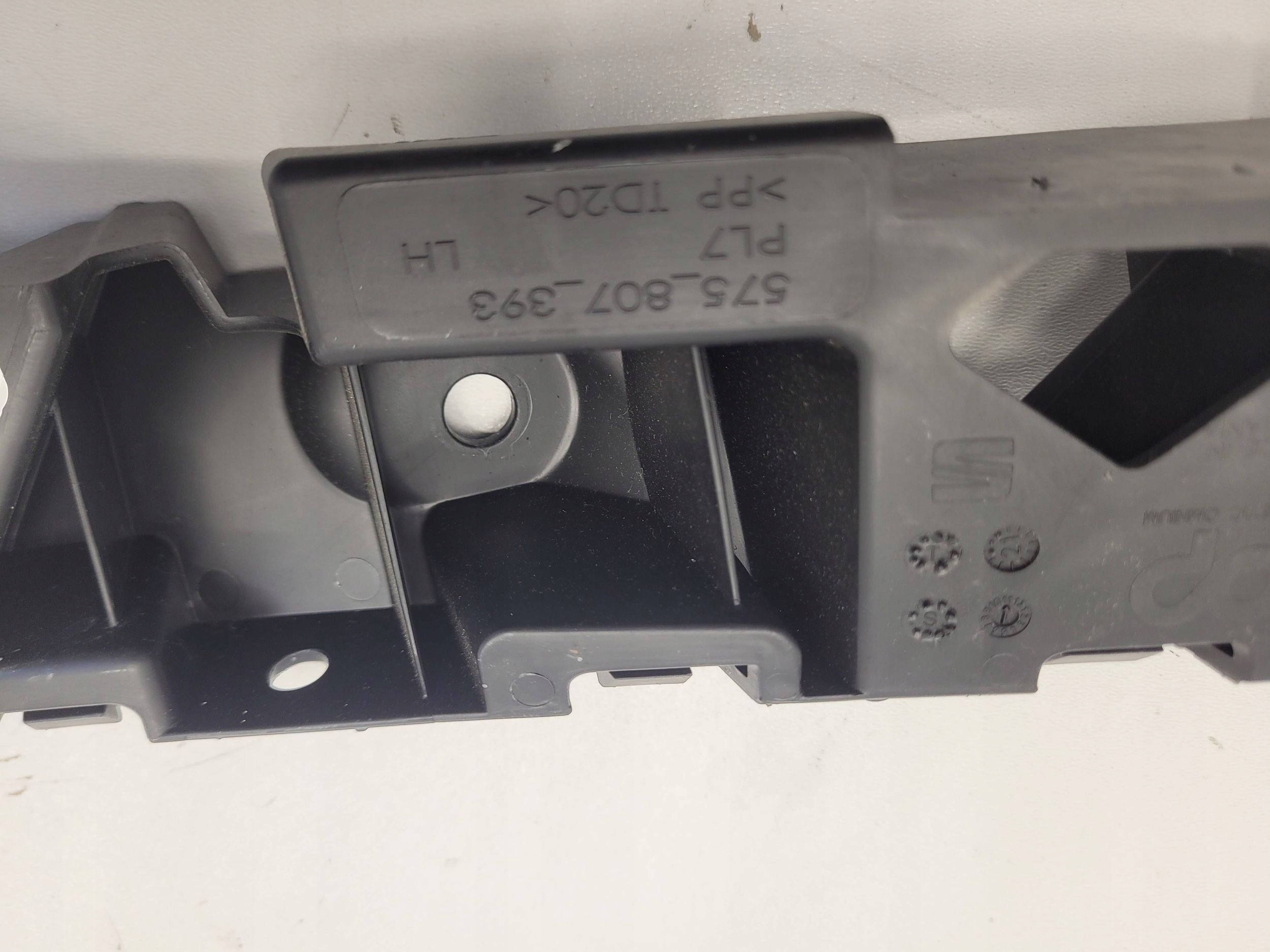 SEAT ATECA bumper bracket left rear part 575807739 16R