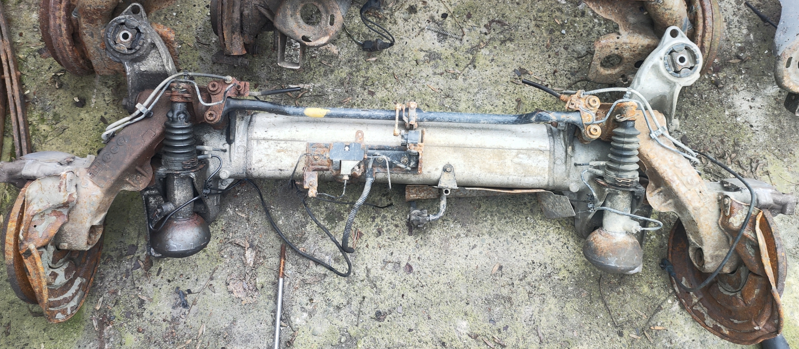 Citroen C5 II 04-08 Belka tył tylna HYDROPNEUMATYKA Wersja Europejska