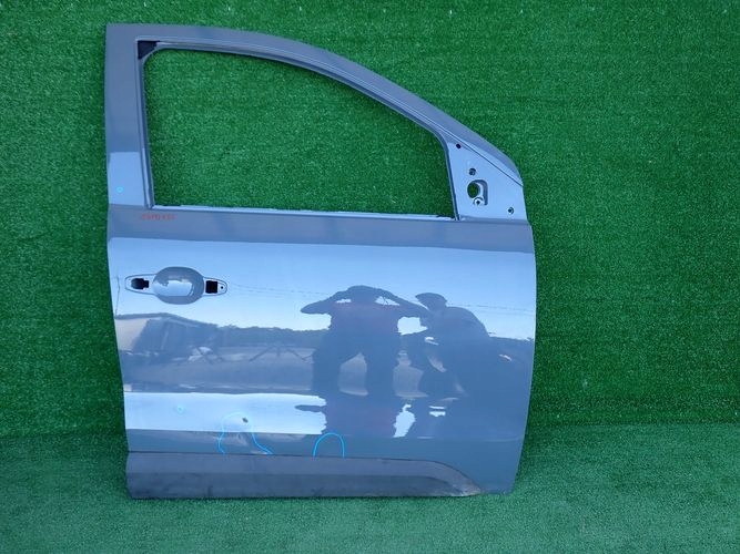 RENAULT EXPRESS dveře pravé přední předek