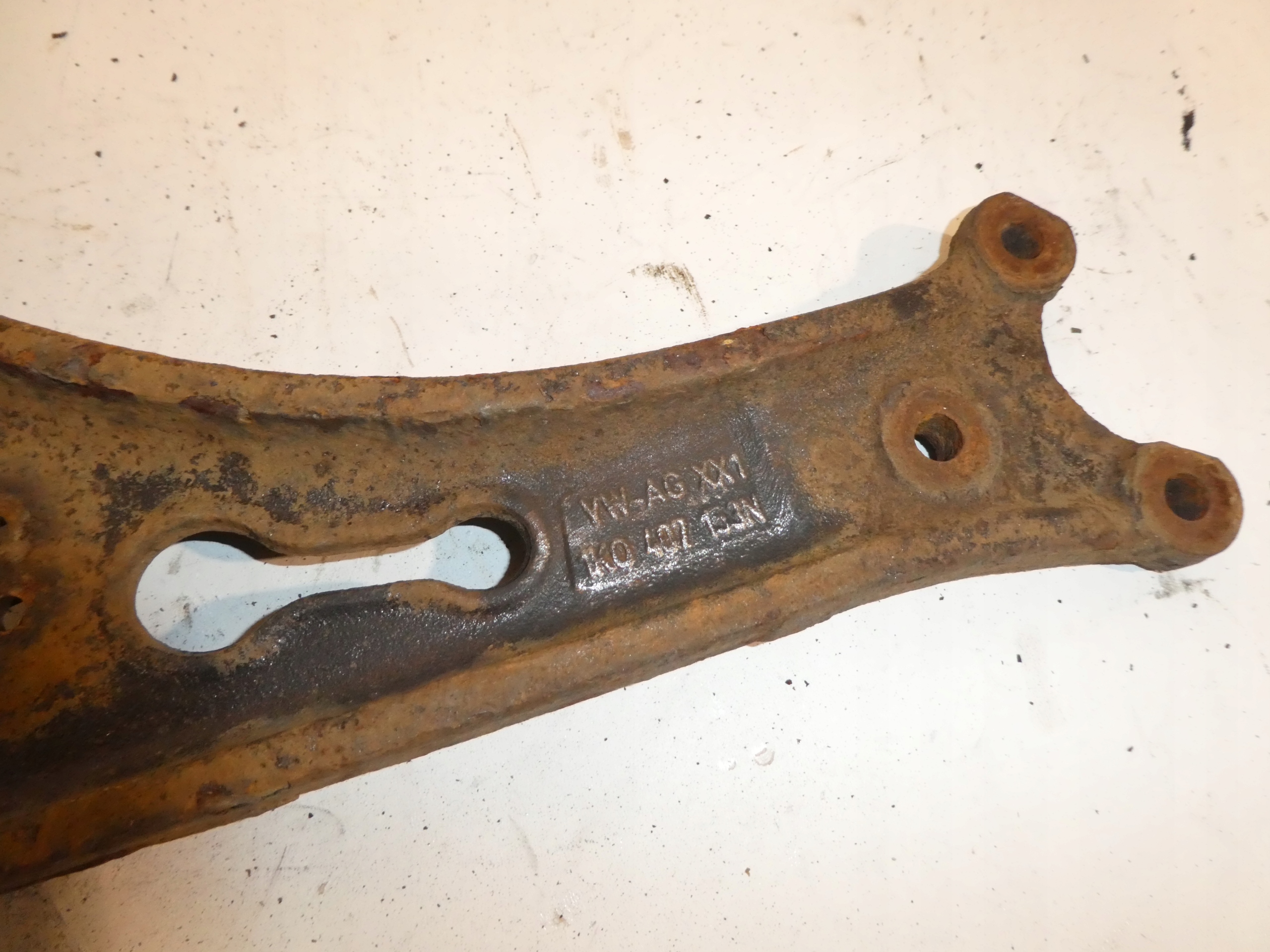 arm front VW AUDI SEAT SKODA 1K0407153N