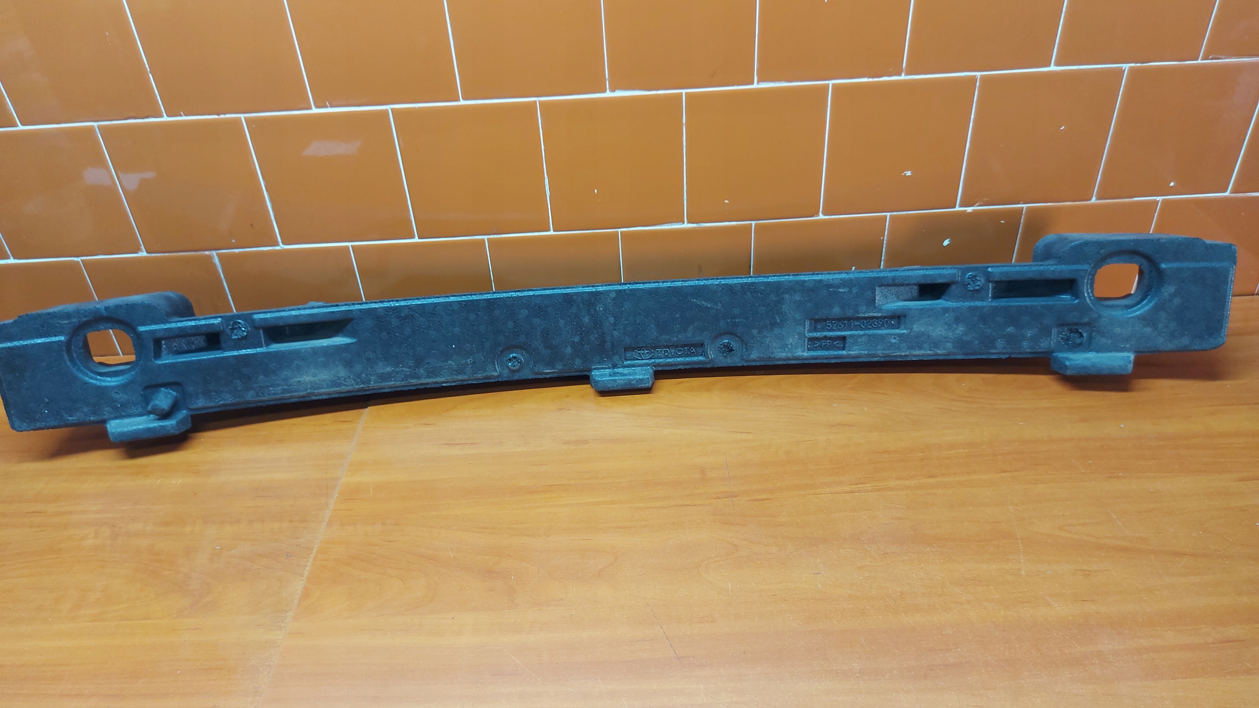 ABSORBER Polystirén nárazníku předek TOYOTA COROLLA E16 E18 16-18