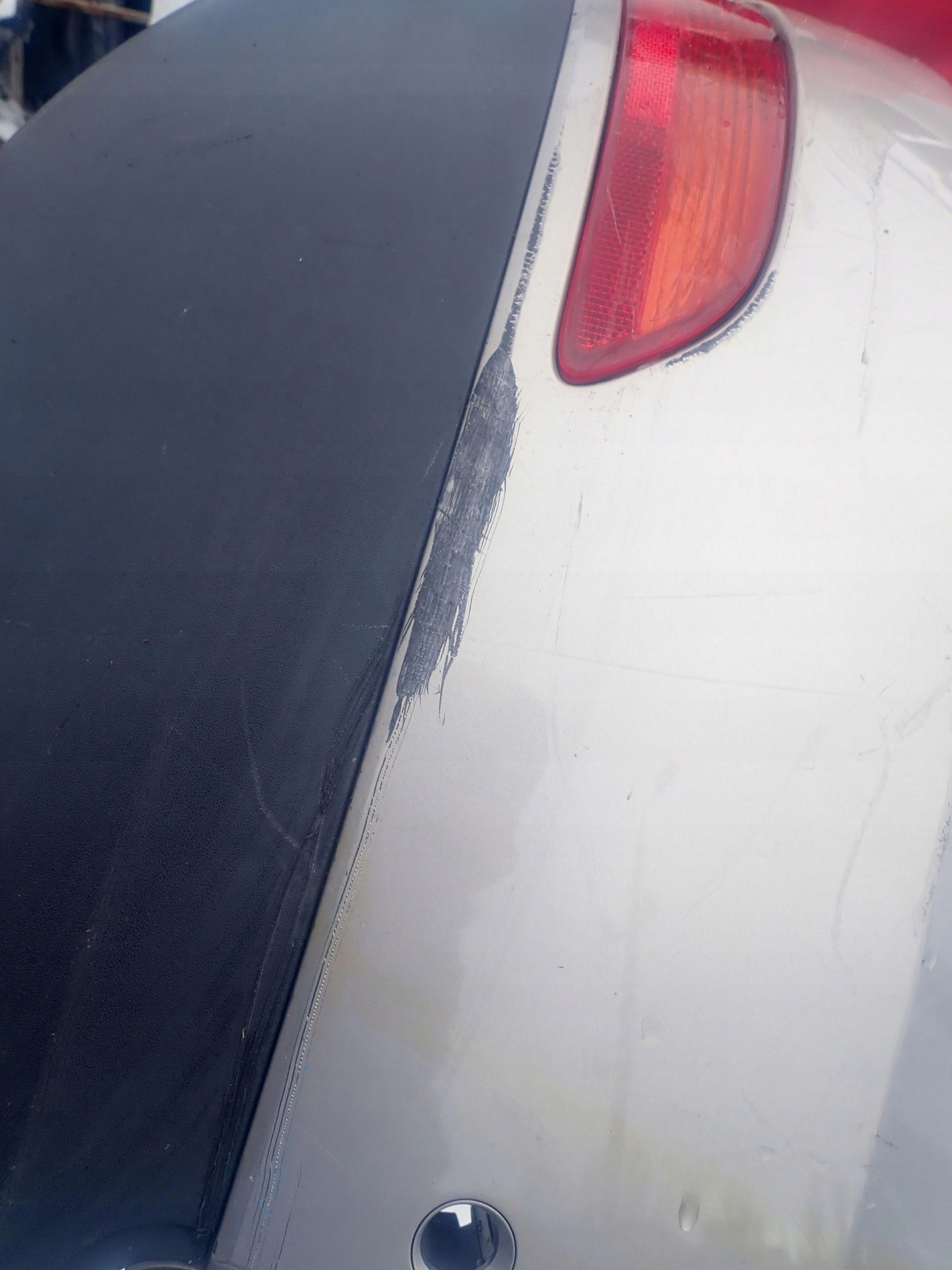 AUDI Q3 11-14 Stoßstange heck hinten PDC
