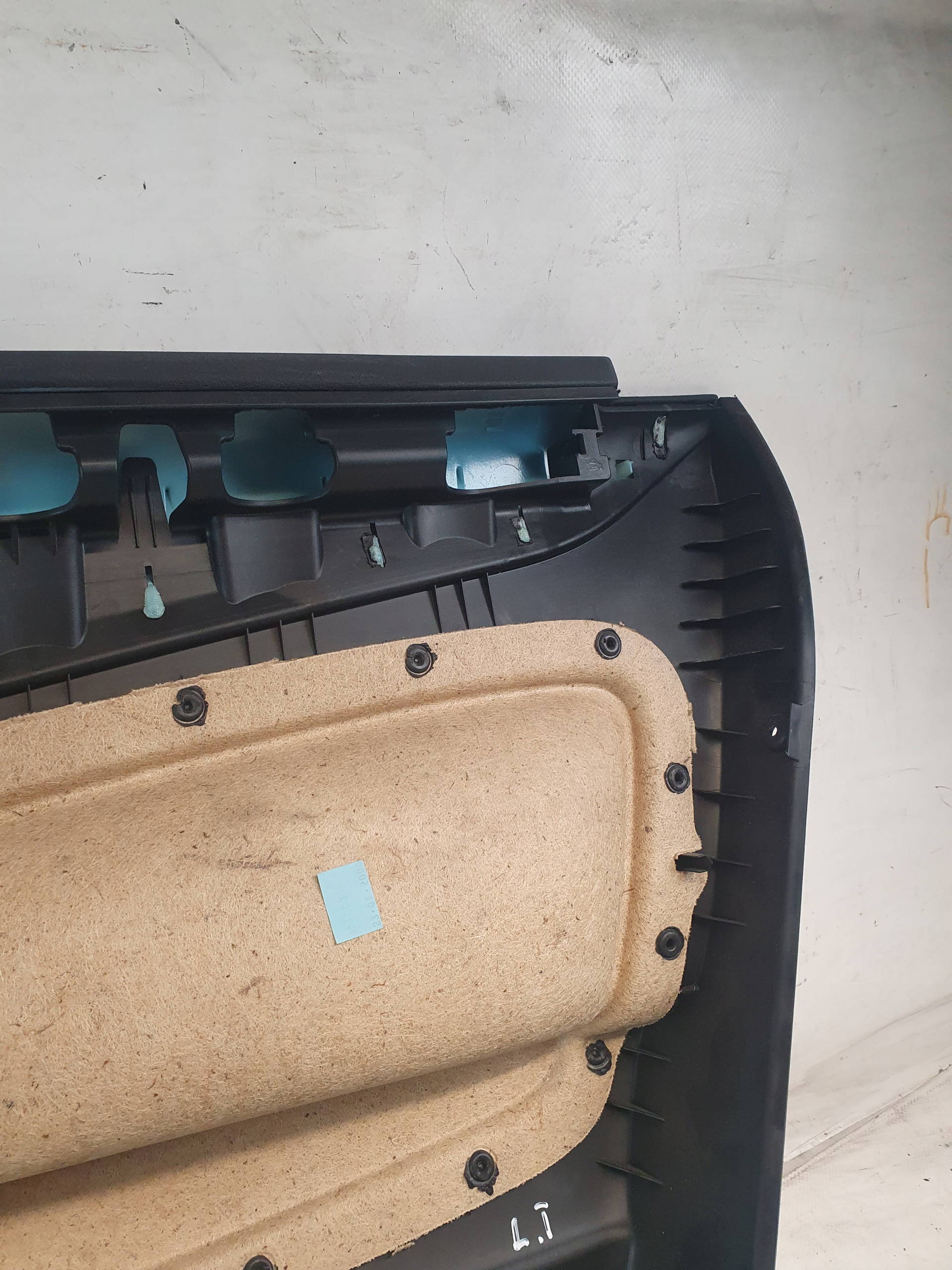 side upholstery left rear part FORD MONDEO MK4 KOMBI 08r.