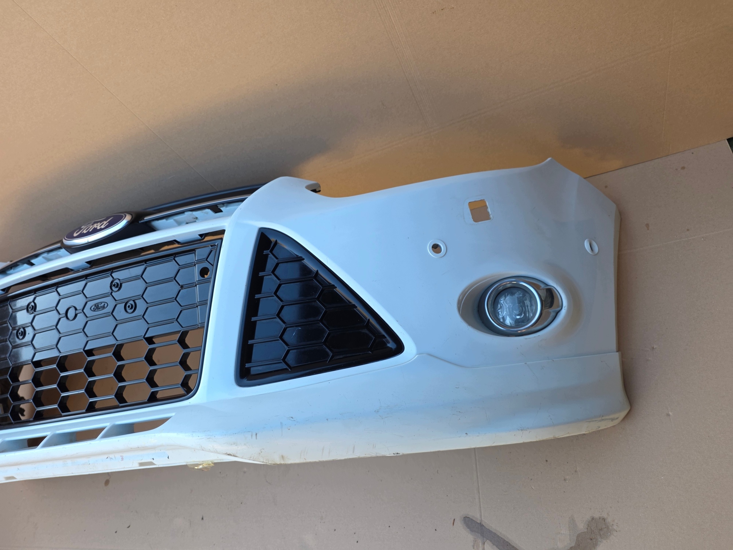 bumper front front Ford Focus MK3 10-14 Xenon 6x pdc st line st-line