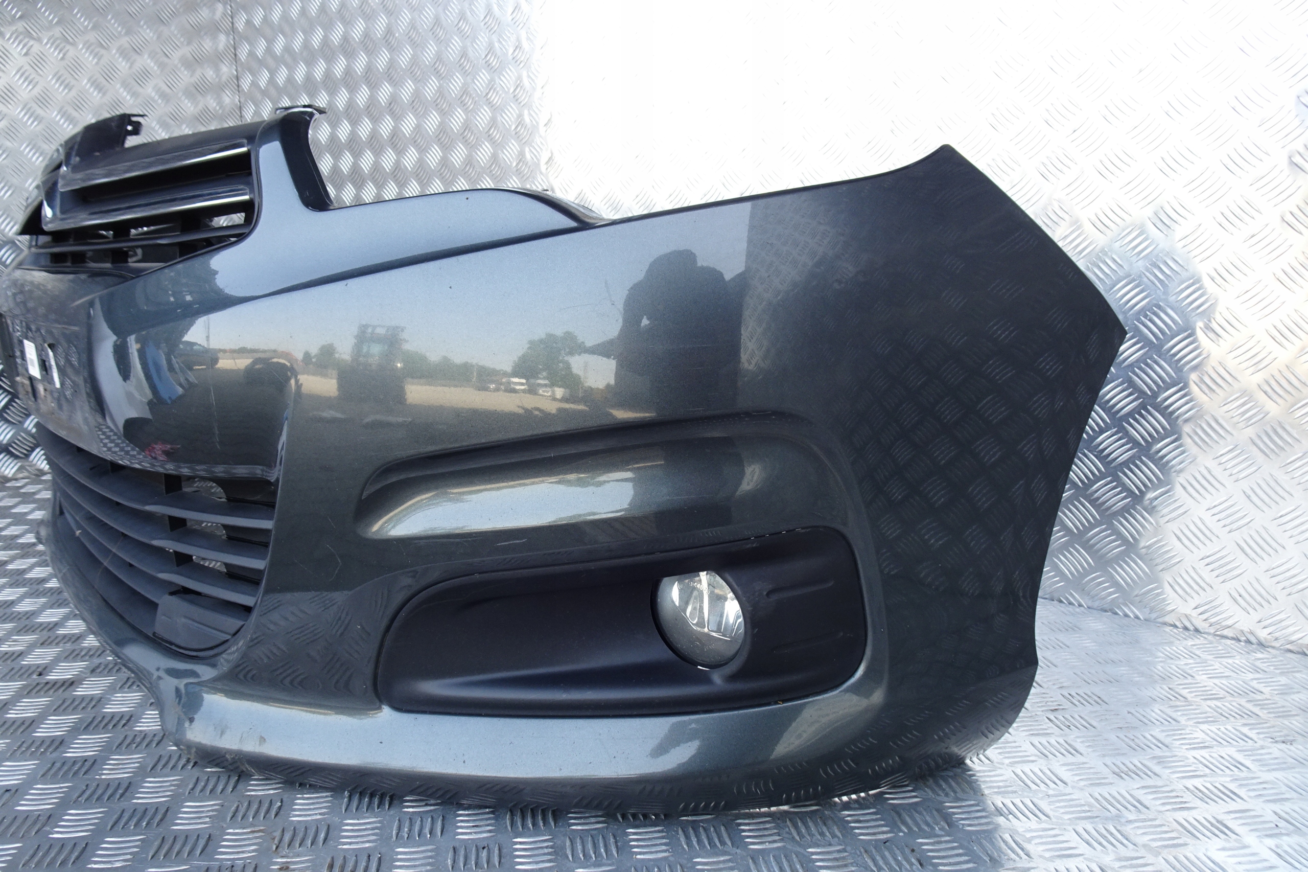 CITROEN C4 II B7 бампер передний
