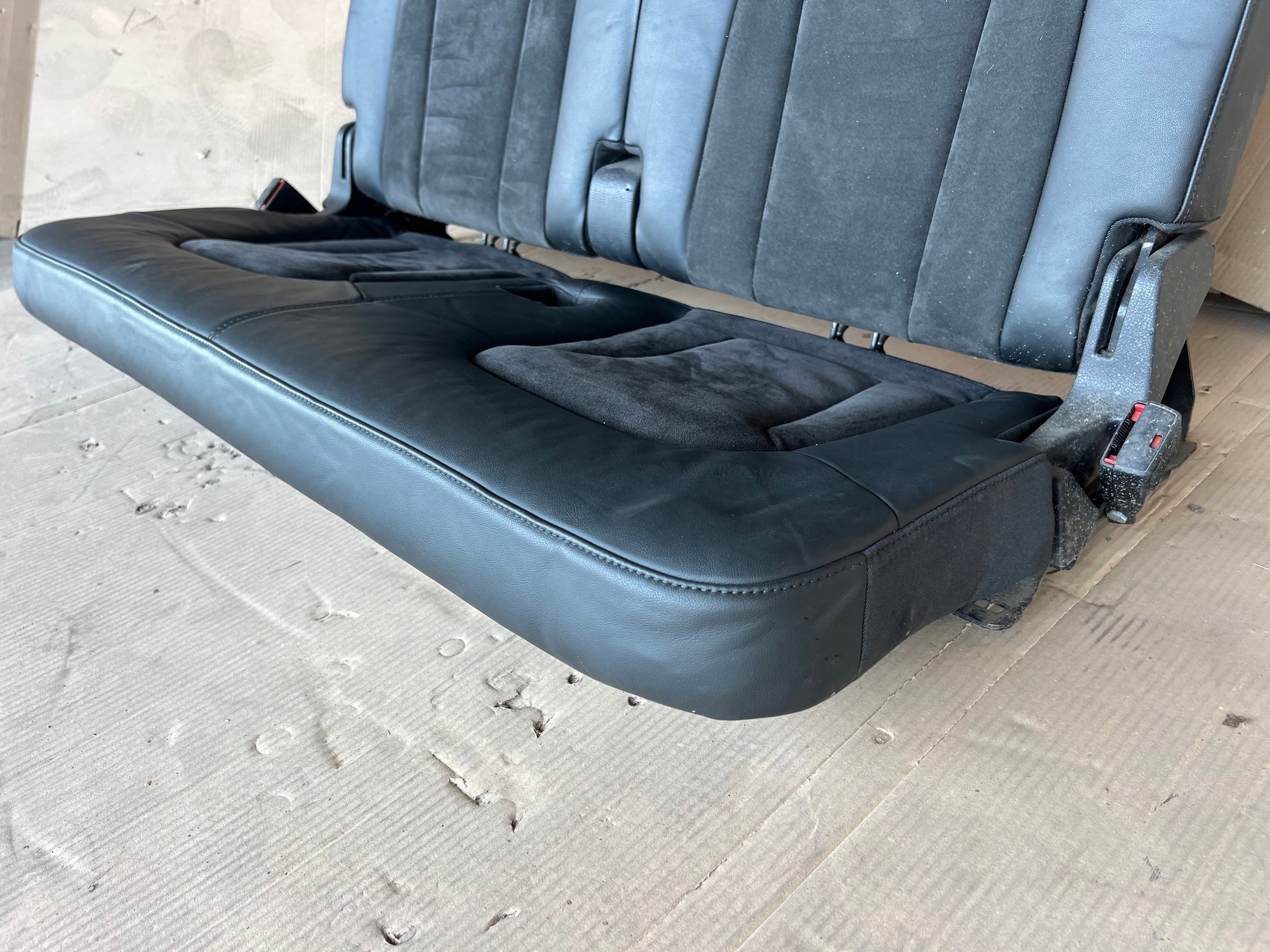 AUDI Q7 4L Sitz III 3 RZAD Halbleder