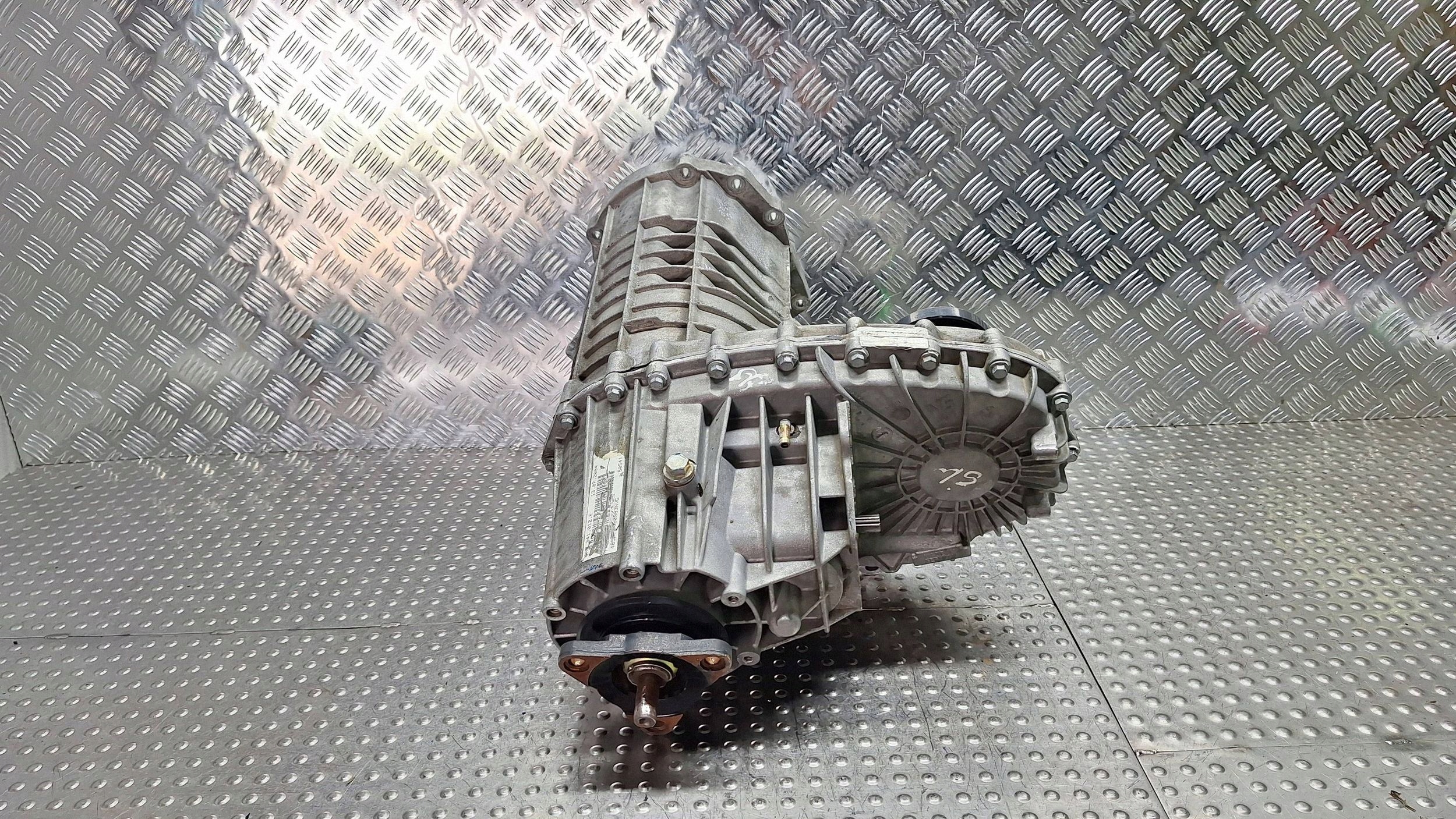 REDUKTOR cambio 0AD341012E NVG VW TOUAREG e 5.0 TDI V10