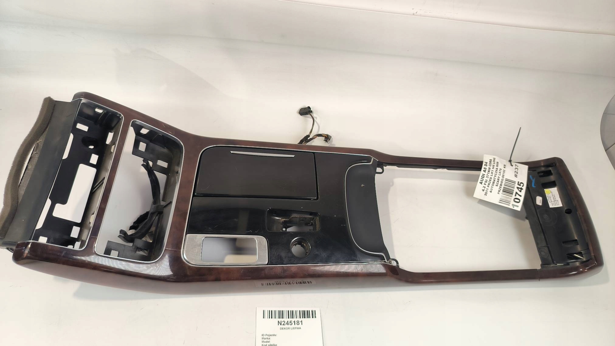 DEKOR moulding 4H1858601A AUDI A8 D4