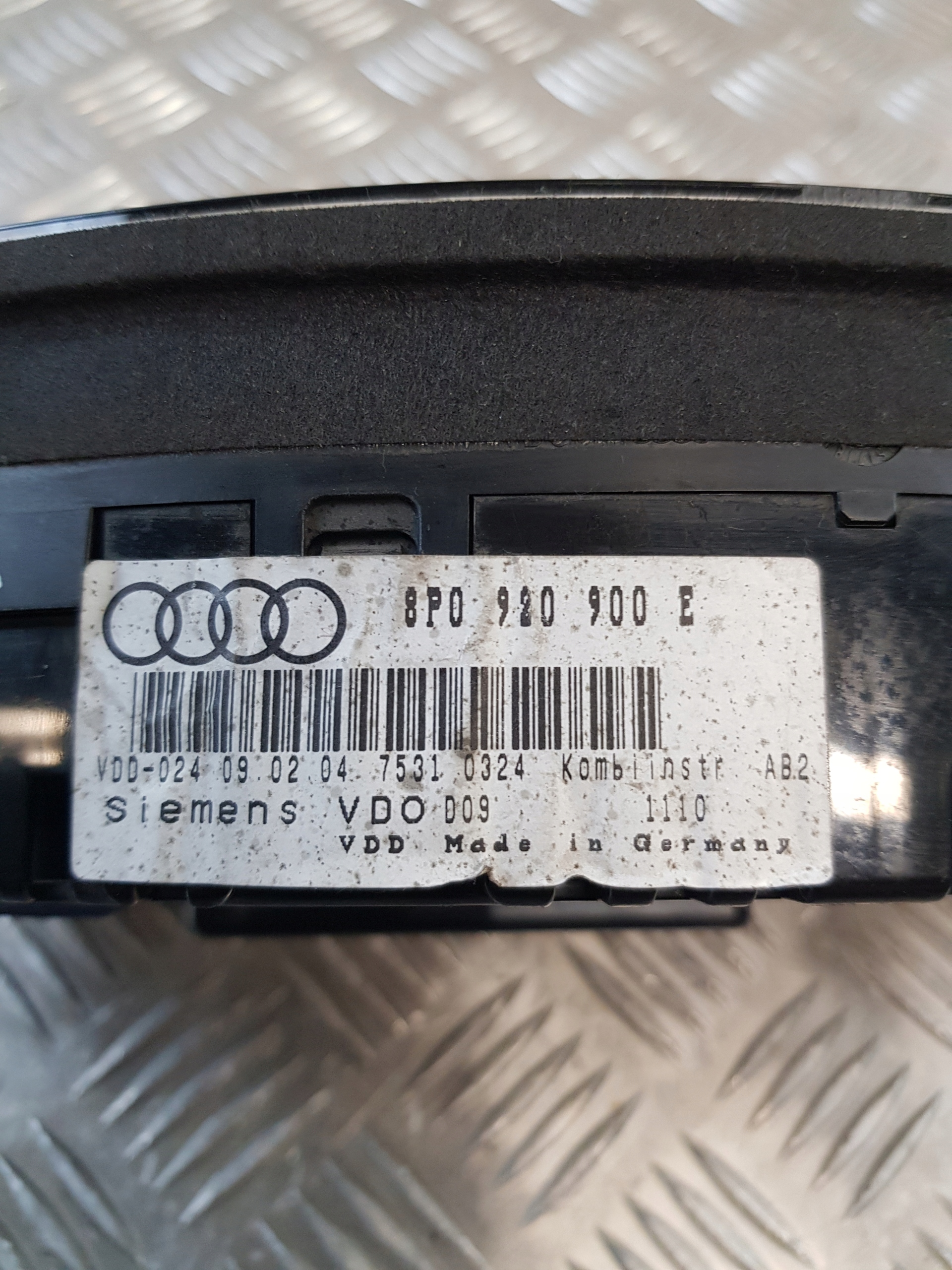 dials OE 8P0920900E AUDI A3 8P 2.0FSI 04R- EUROPA