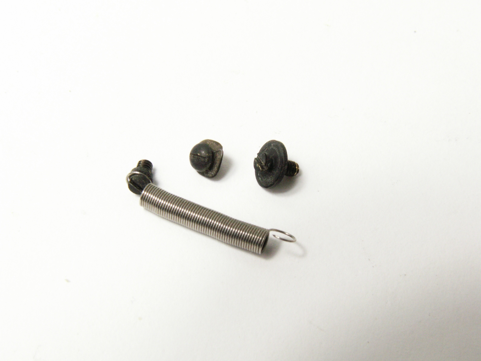 MAMIYA C33: sprężynka powrotna spustu UNIKAT!