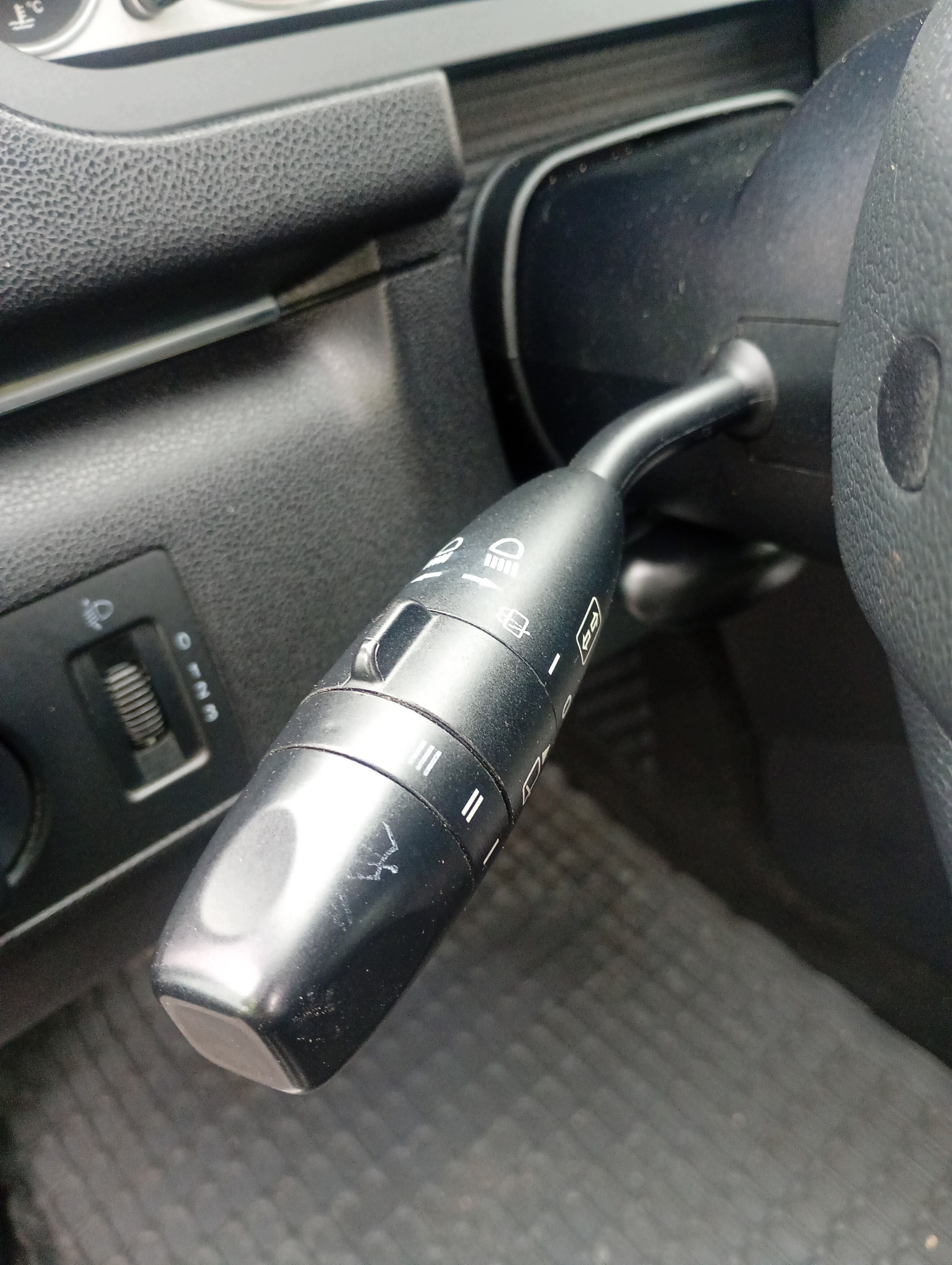 interrupteur commande levier commodo sous volant Mercedes B-classe W245 05-11