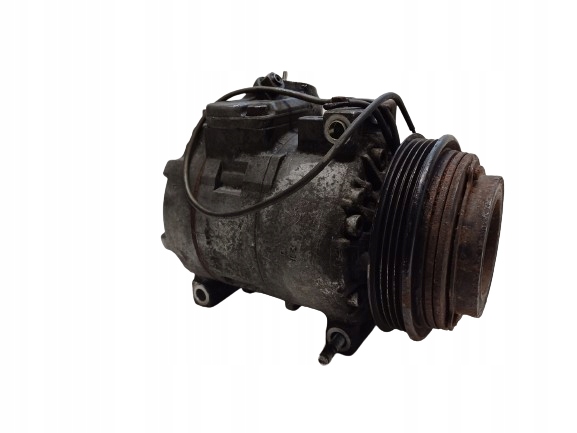 VW AUDI 2.5TDI V6 SPRĘŻARKA KLIMATYZACJI 4D0260808A