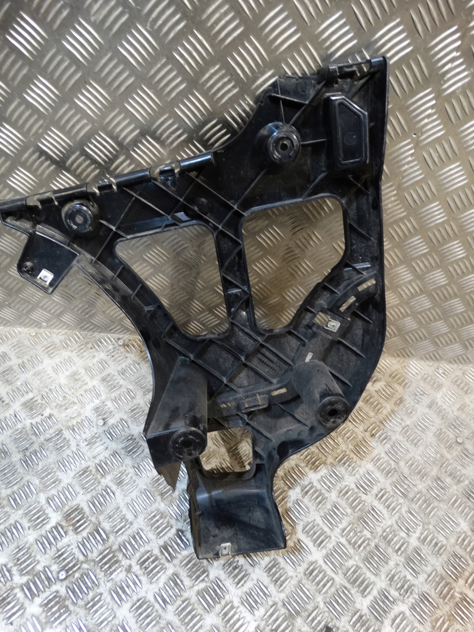 IDEALNY bumper bracket right rear part BMW E70 X5 1
