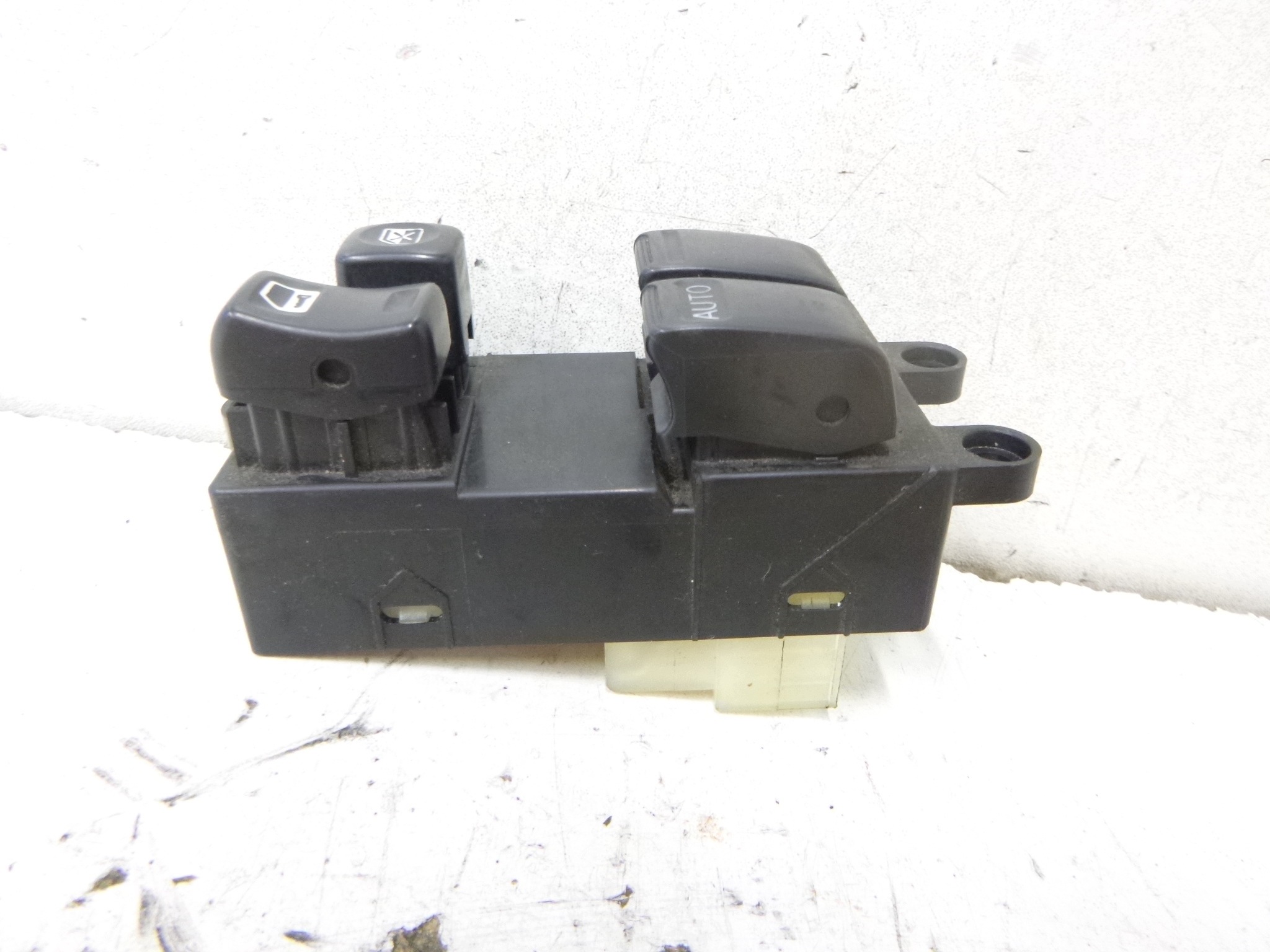 window control switch NISSAN ALMERA N16 00-06 NILES
